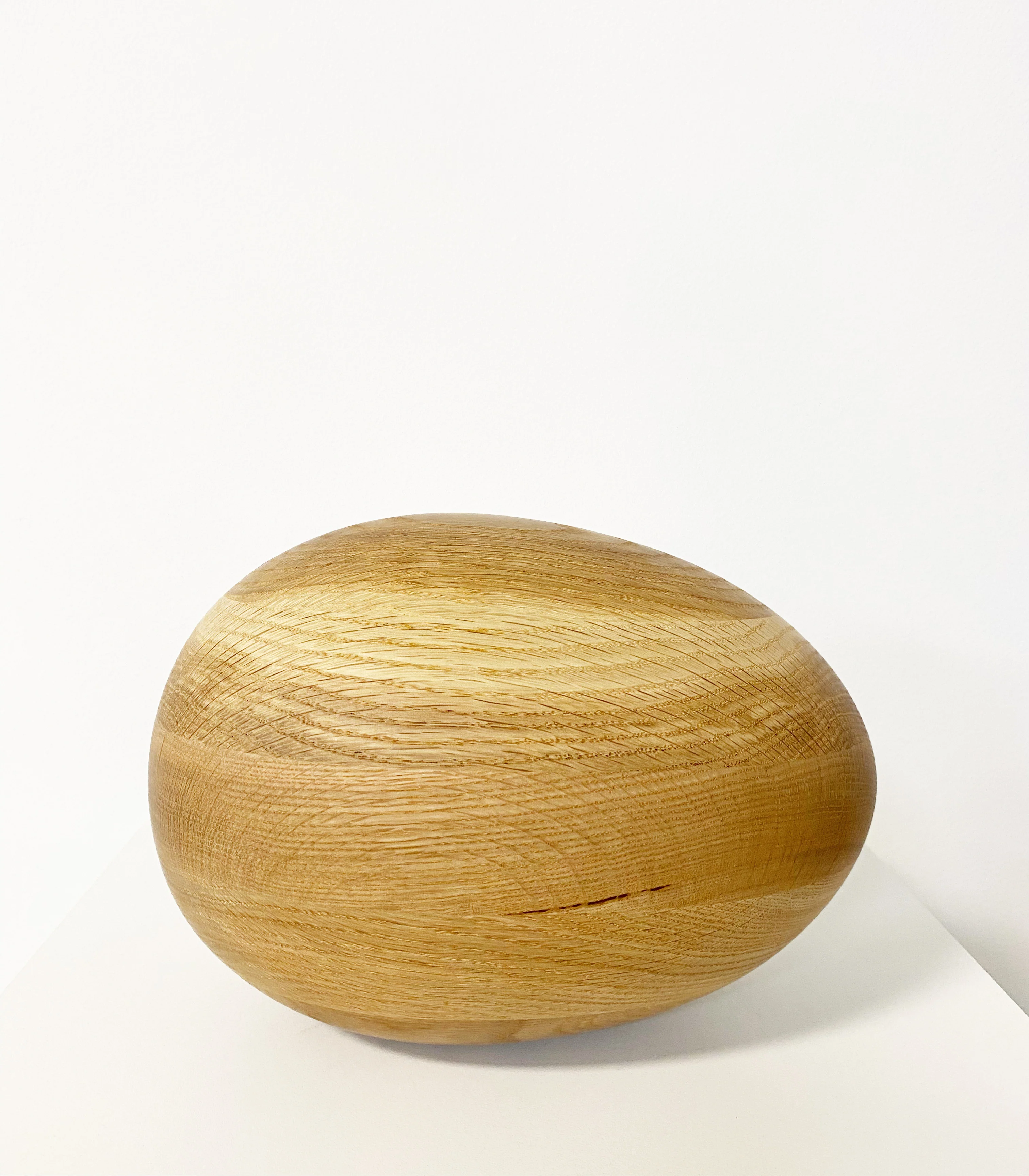 Large Oak Egg Sculpture - Image 9