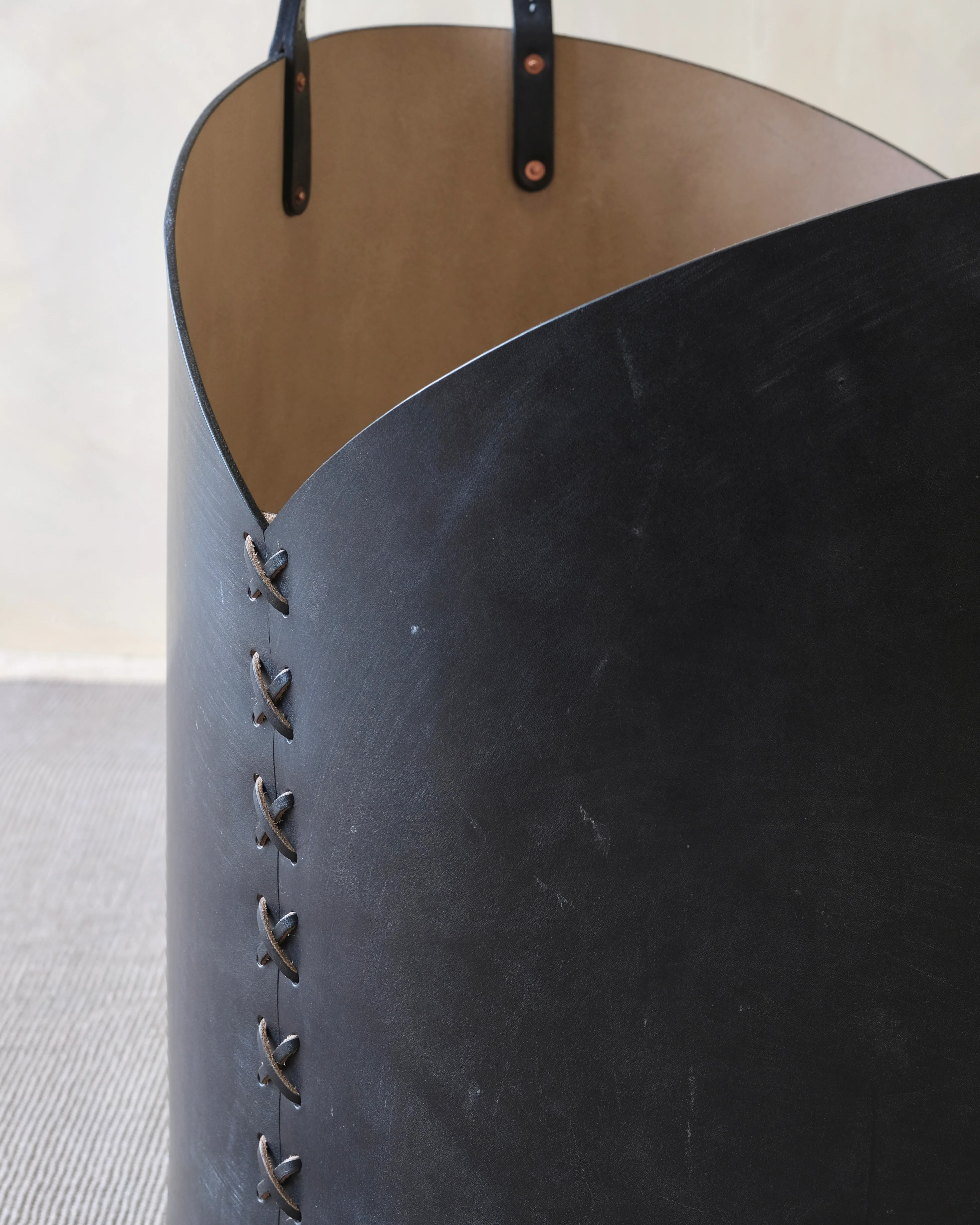 Log Basket - Charcoal Black - Image 4
