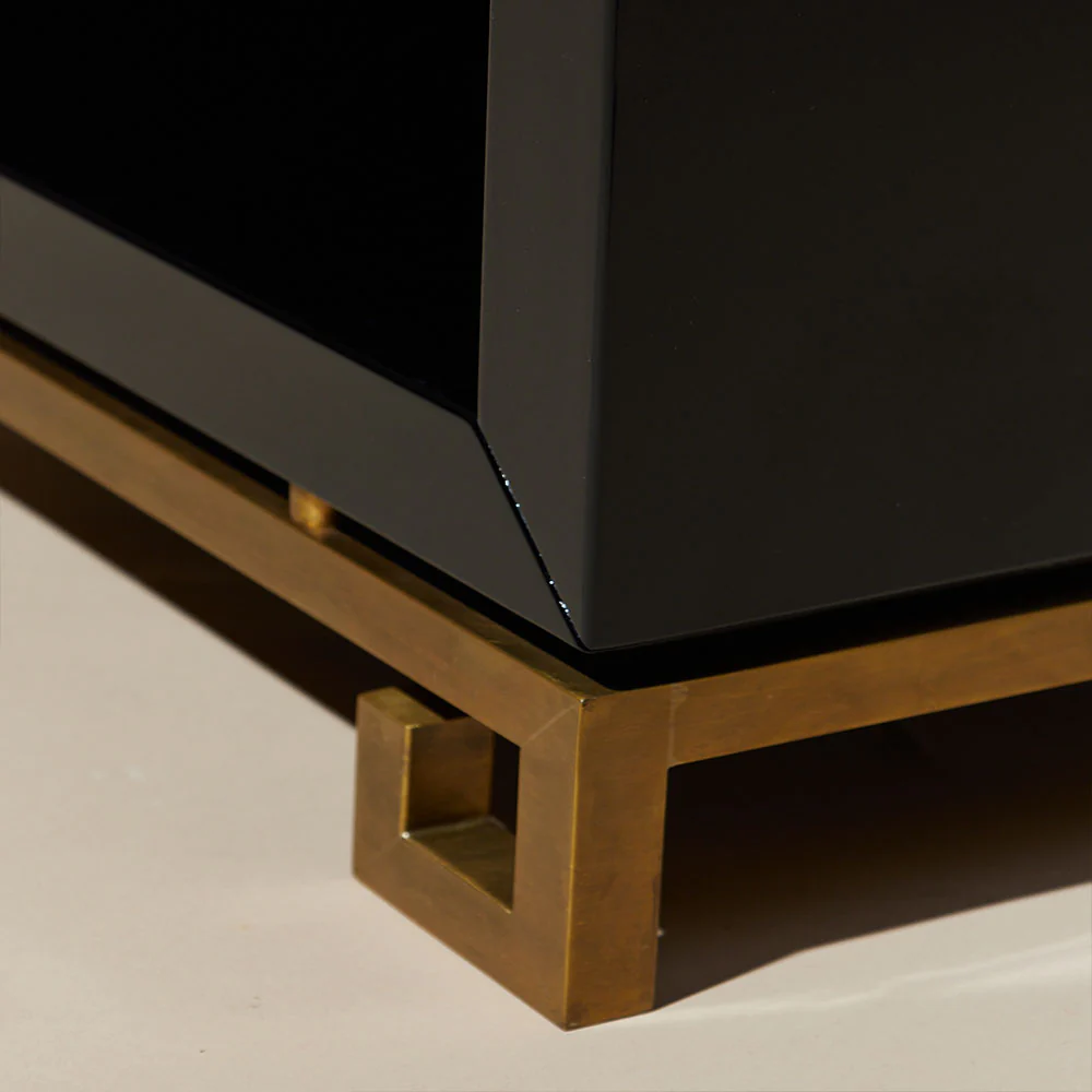 Louis Side Table - Image 5