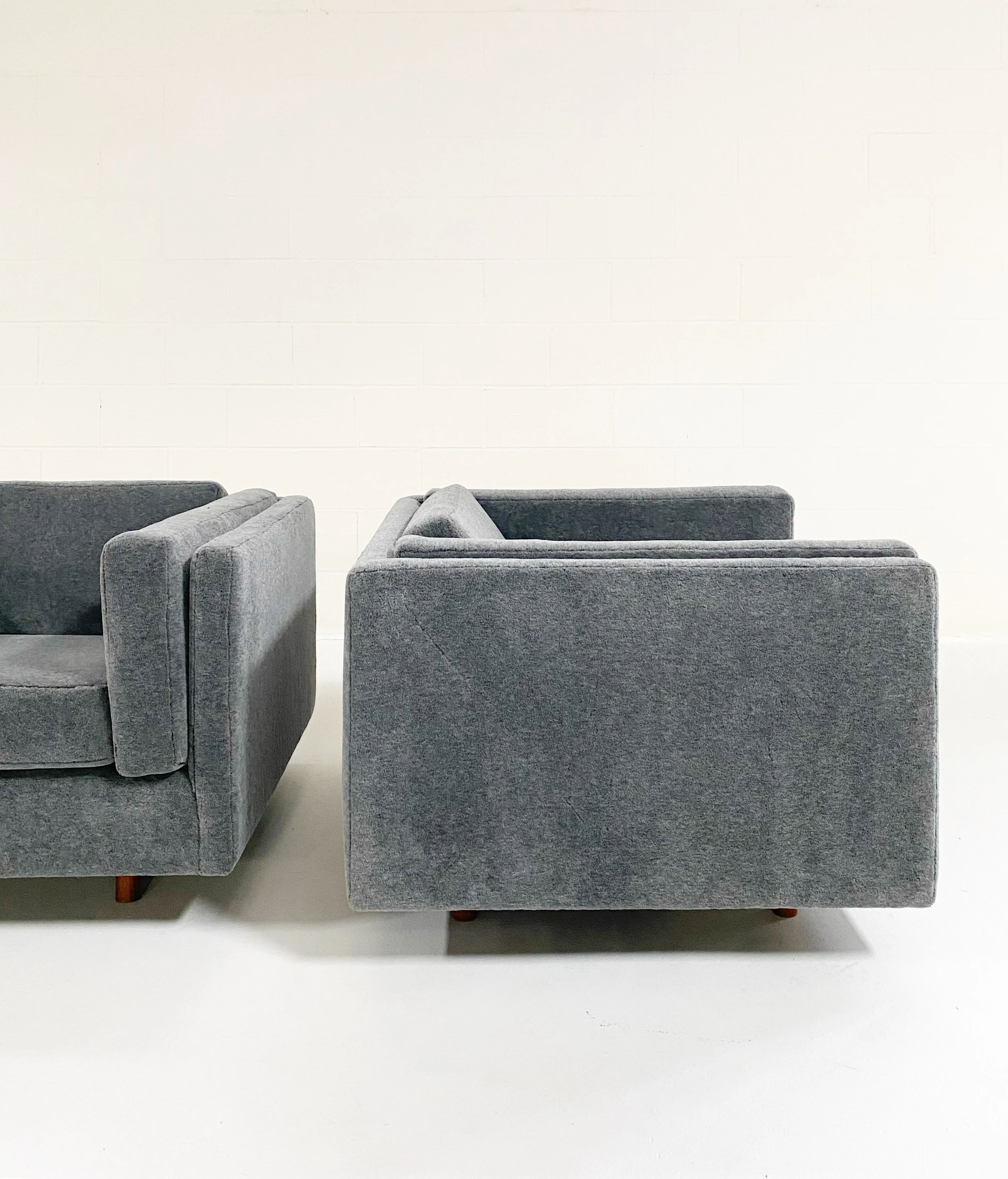 Lounge Chairs in Grey Mohair, Pair - Image 6