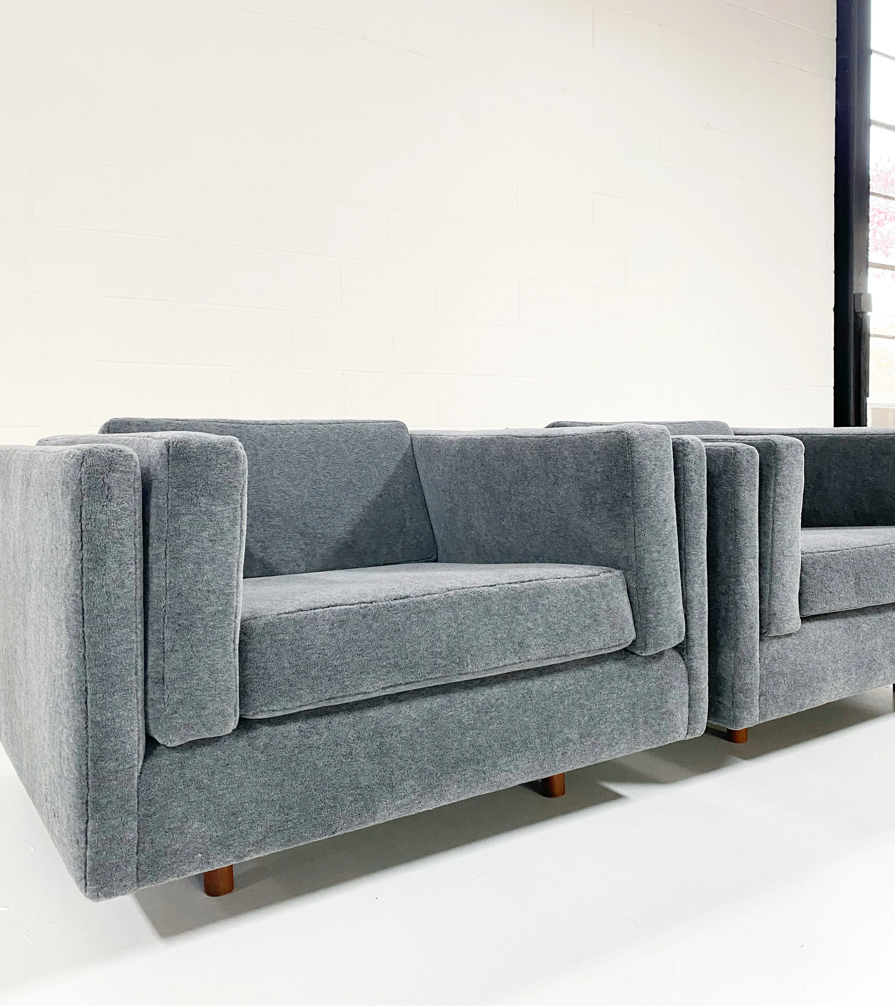 Lounge Chairs in Grey Mohair, Pair - Image 7