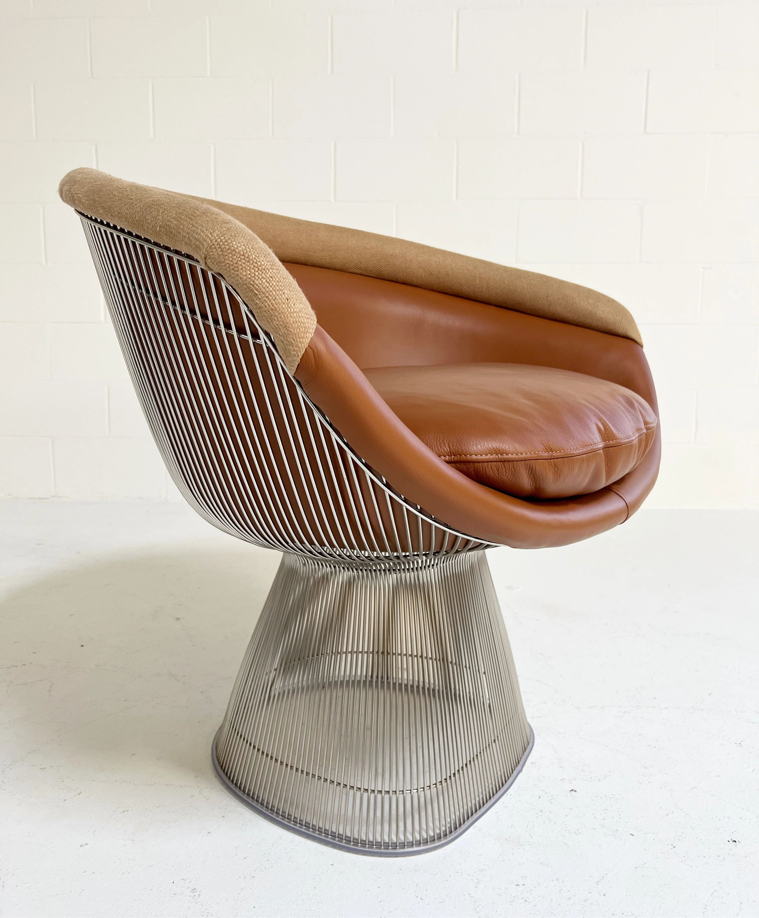 Lounge Chairs in Loro Piana Leather and Linen, pair - Image 4