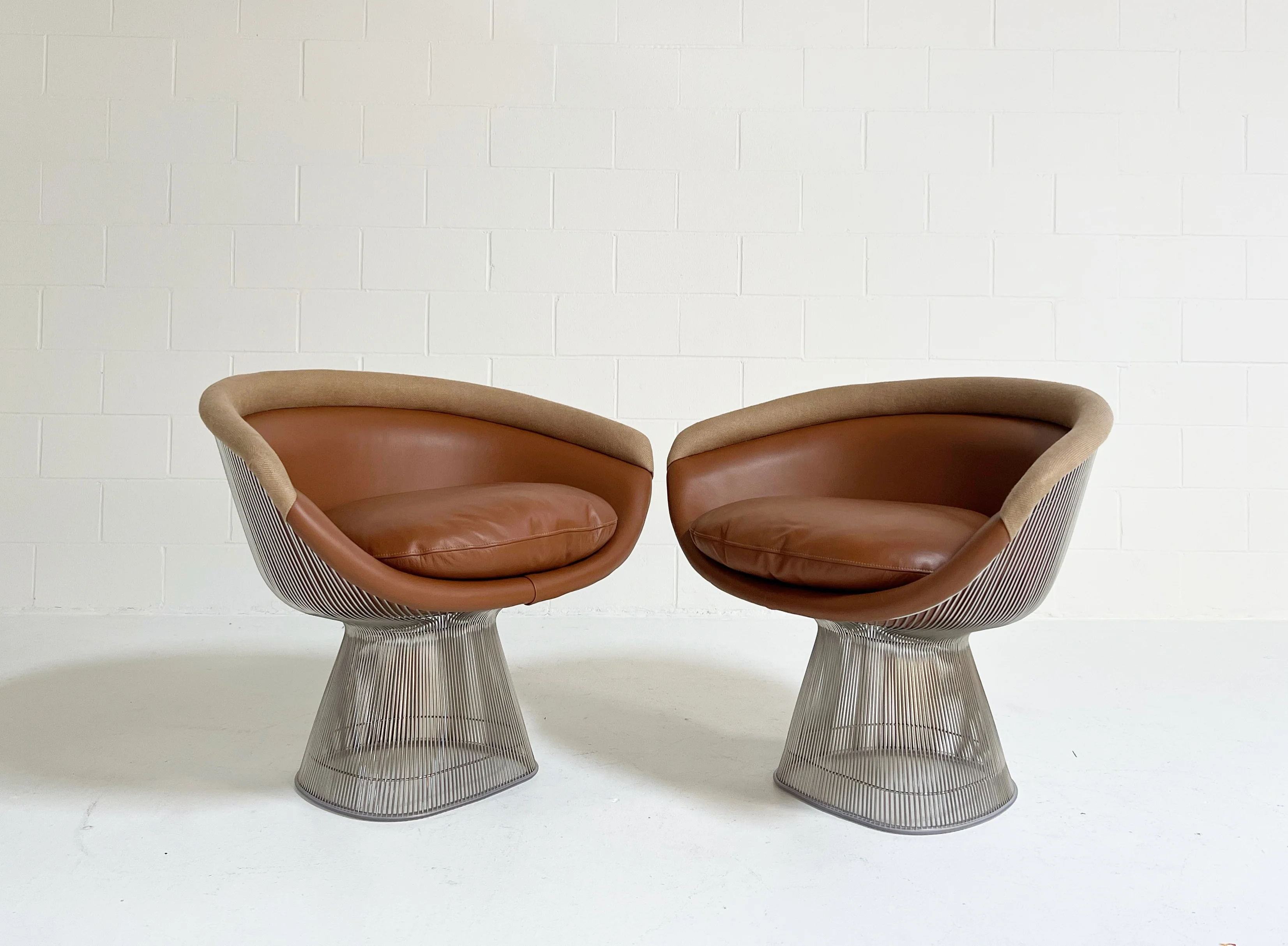Lounge Chairs in Loro Piana Leather and Linen, pair - Image 5