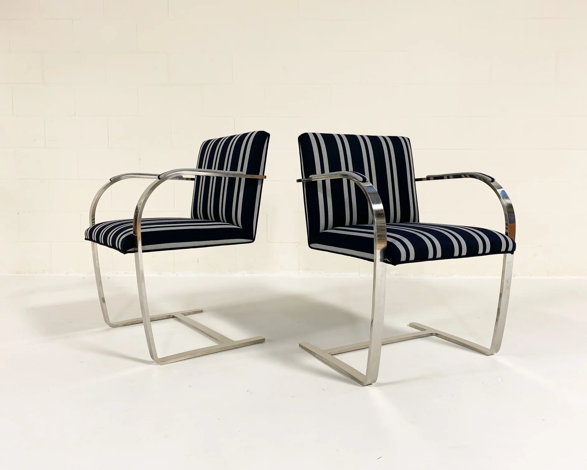 Ludwig Mies van der Rohe Brno Chairs, pair