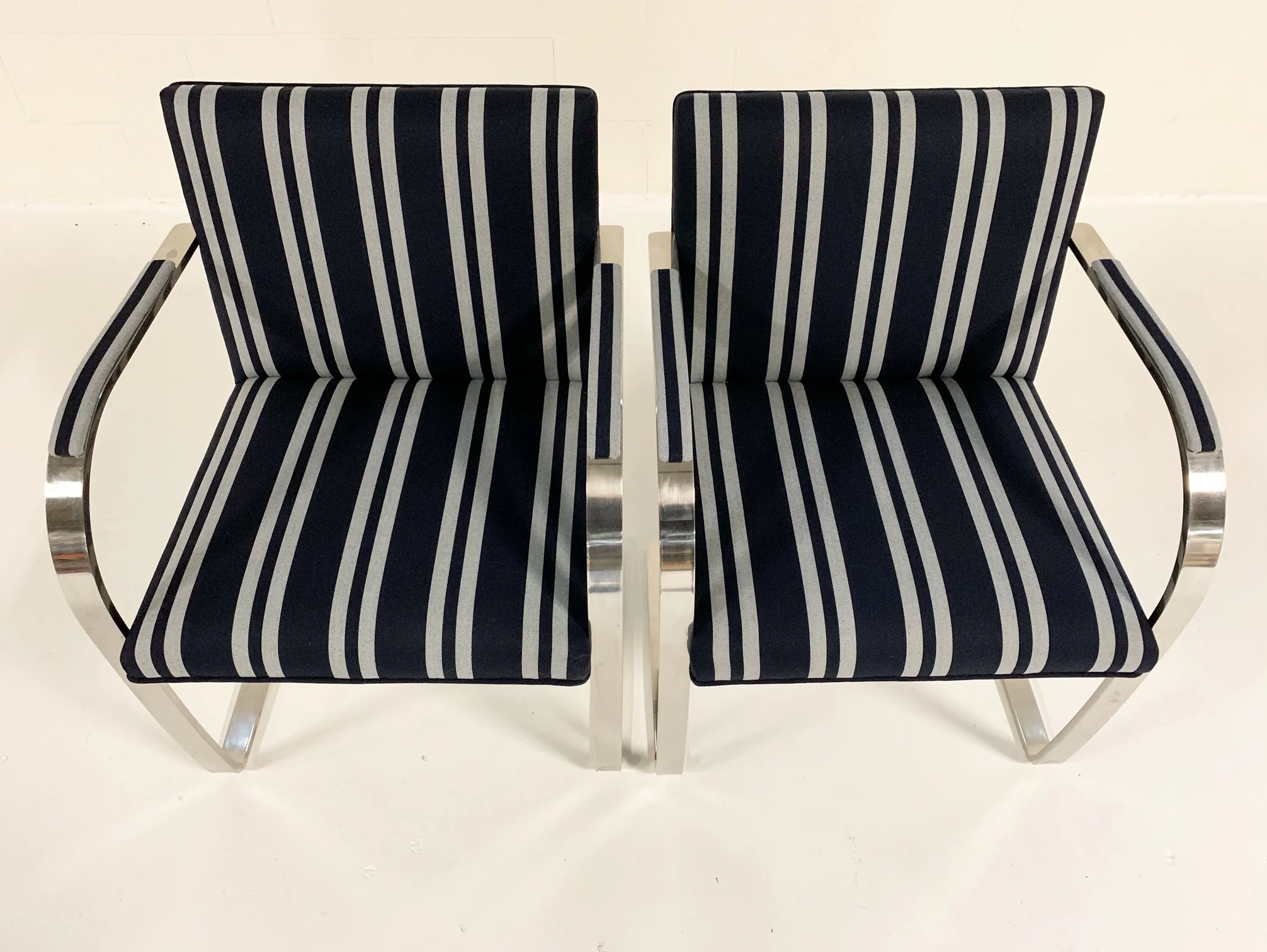Ludwig Mies van der Rohe Brno Chairs, pair - Image 5
