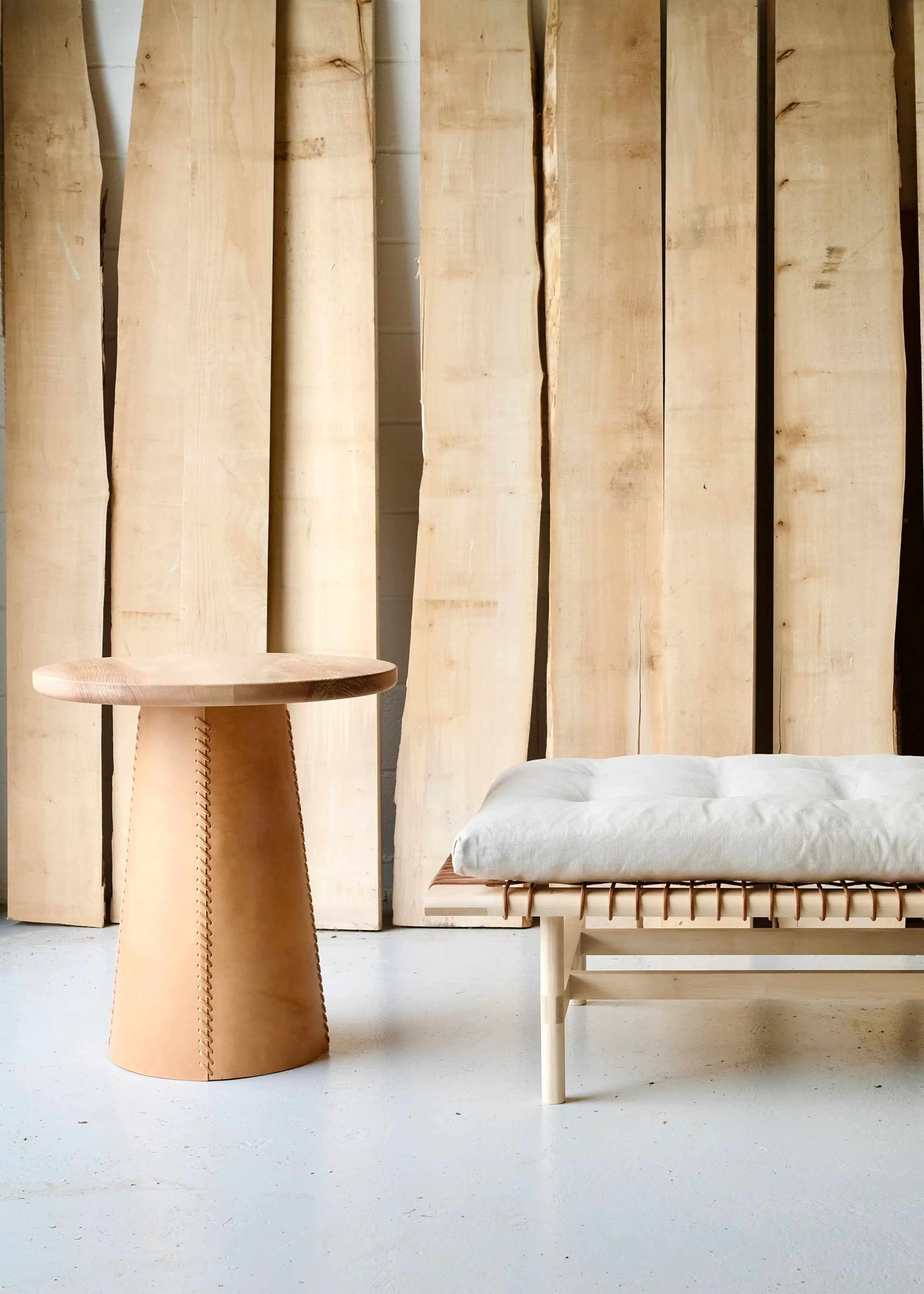 Mesa Daybed in Linen - Image 4