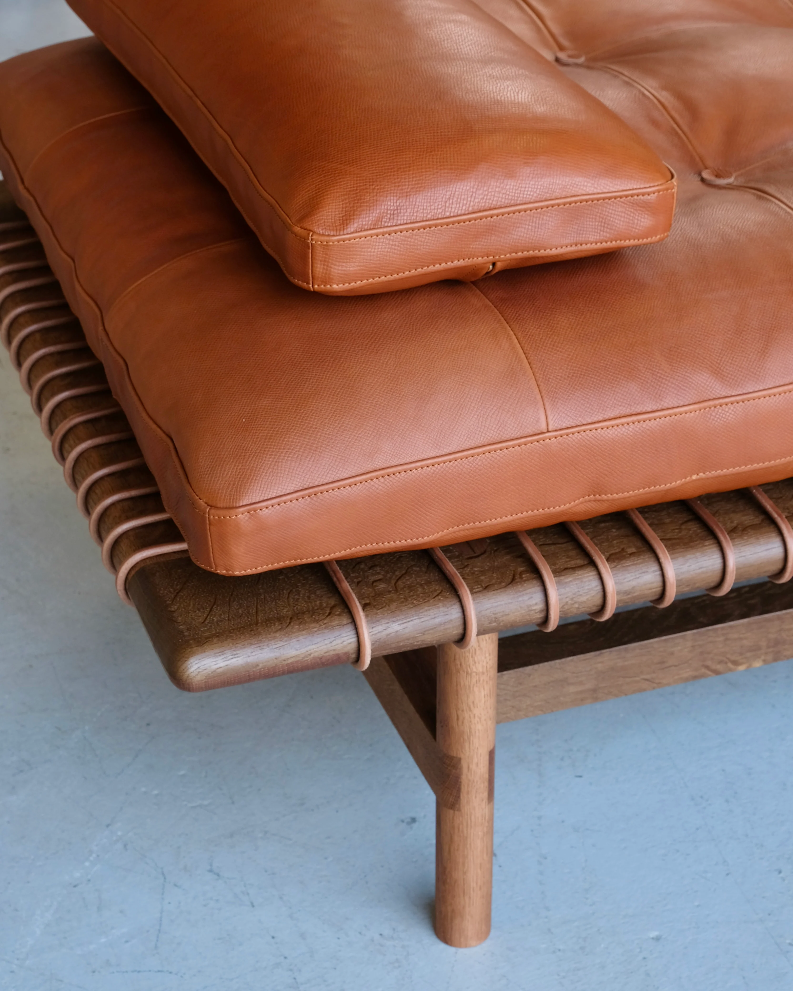 Mesa Daybed in Walnut and Tumbled Hermes Leather - Image 9
