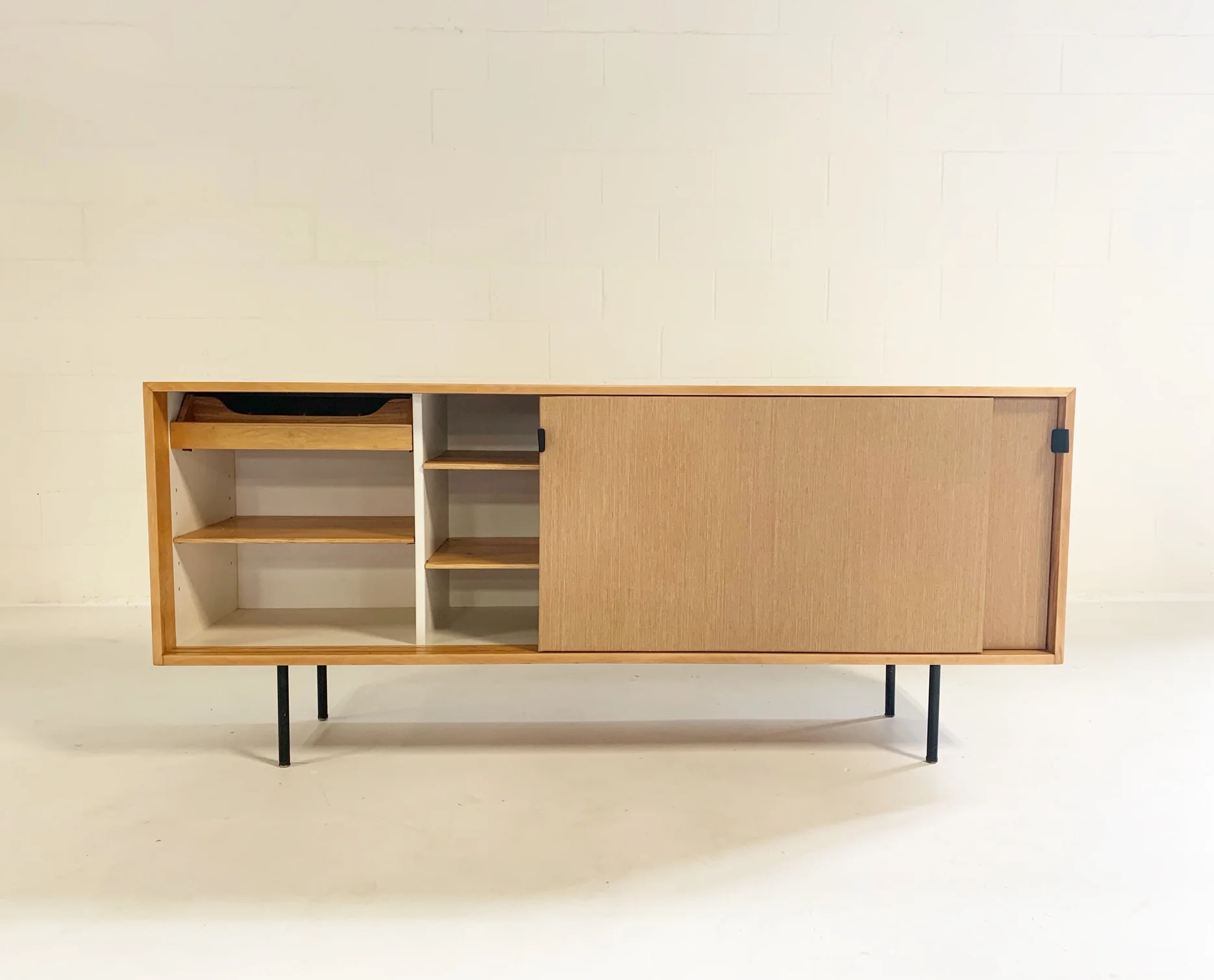 Model 116 Cabinet - Image 4