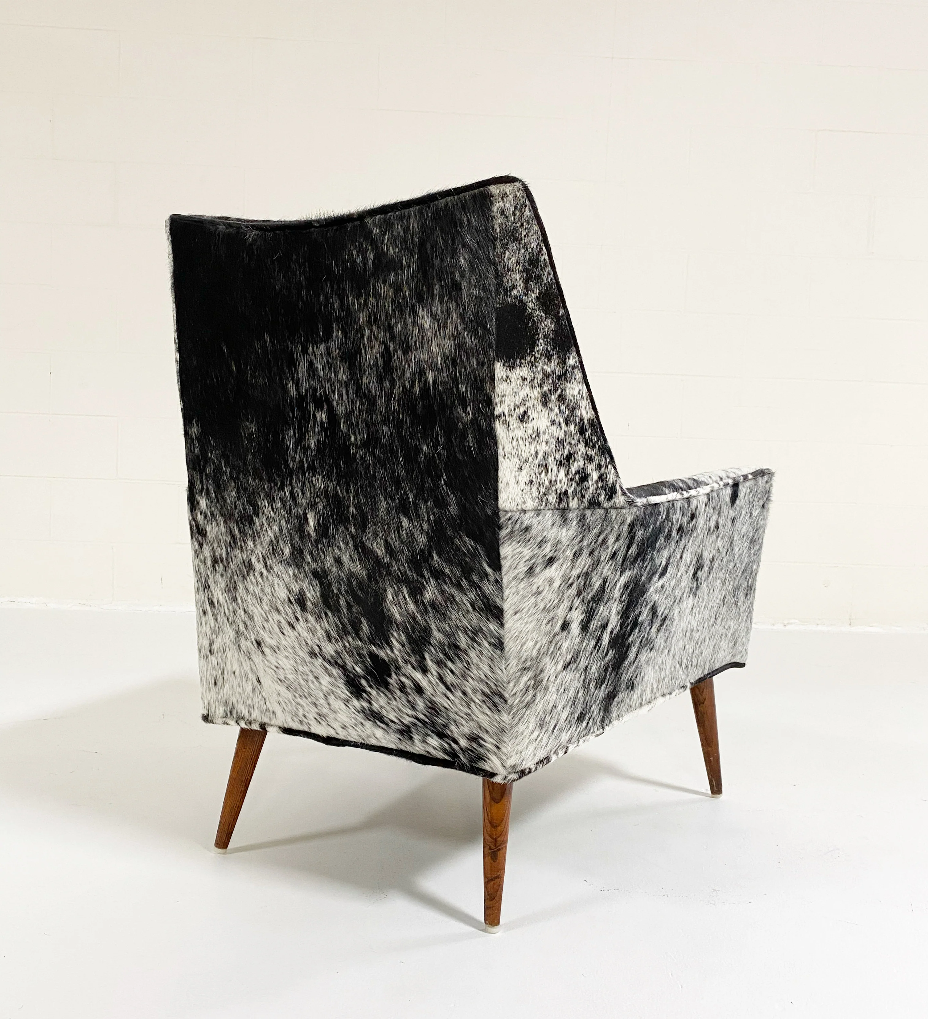 Model 3042 "Squirm" Lounge Chair in Brazilian Cowhide - Image 2