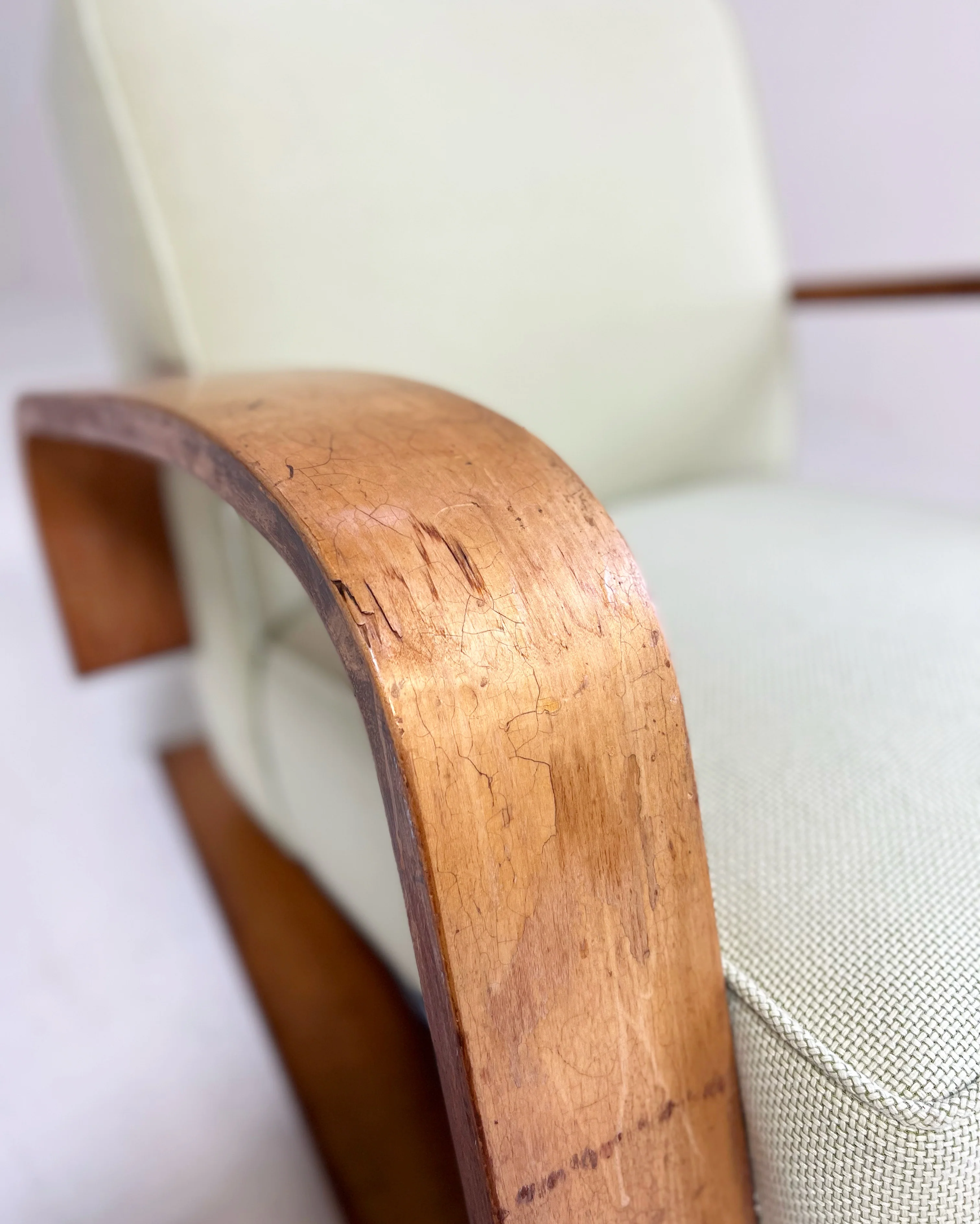Model 400 "Tank" Lounge Chair in Knoll Textiles - Image 3