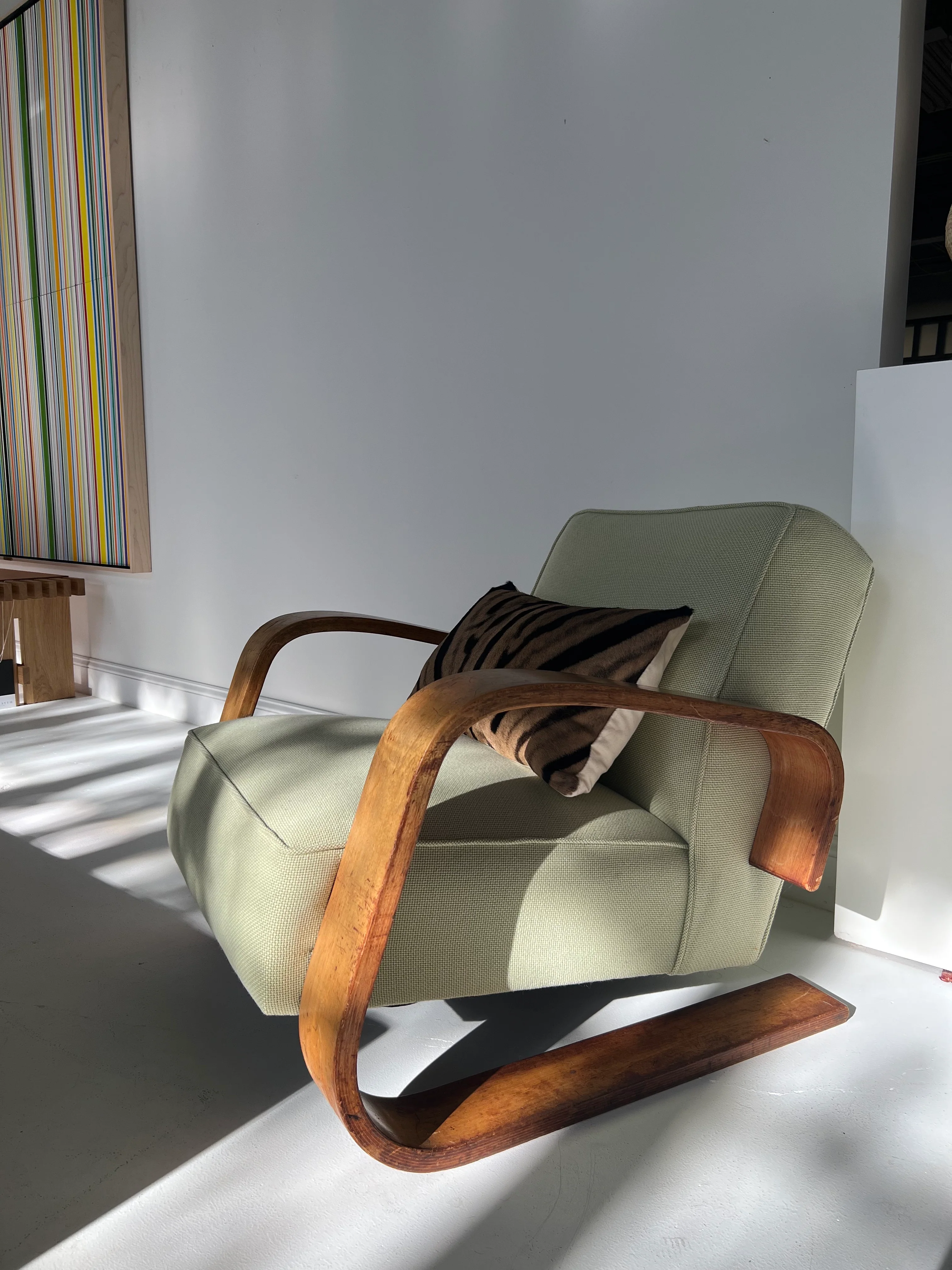 Model 400 "Tank" Lounge Chair in Knoll Textiles - Image 8