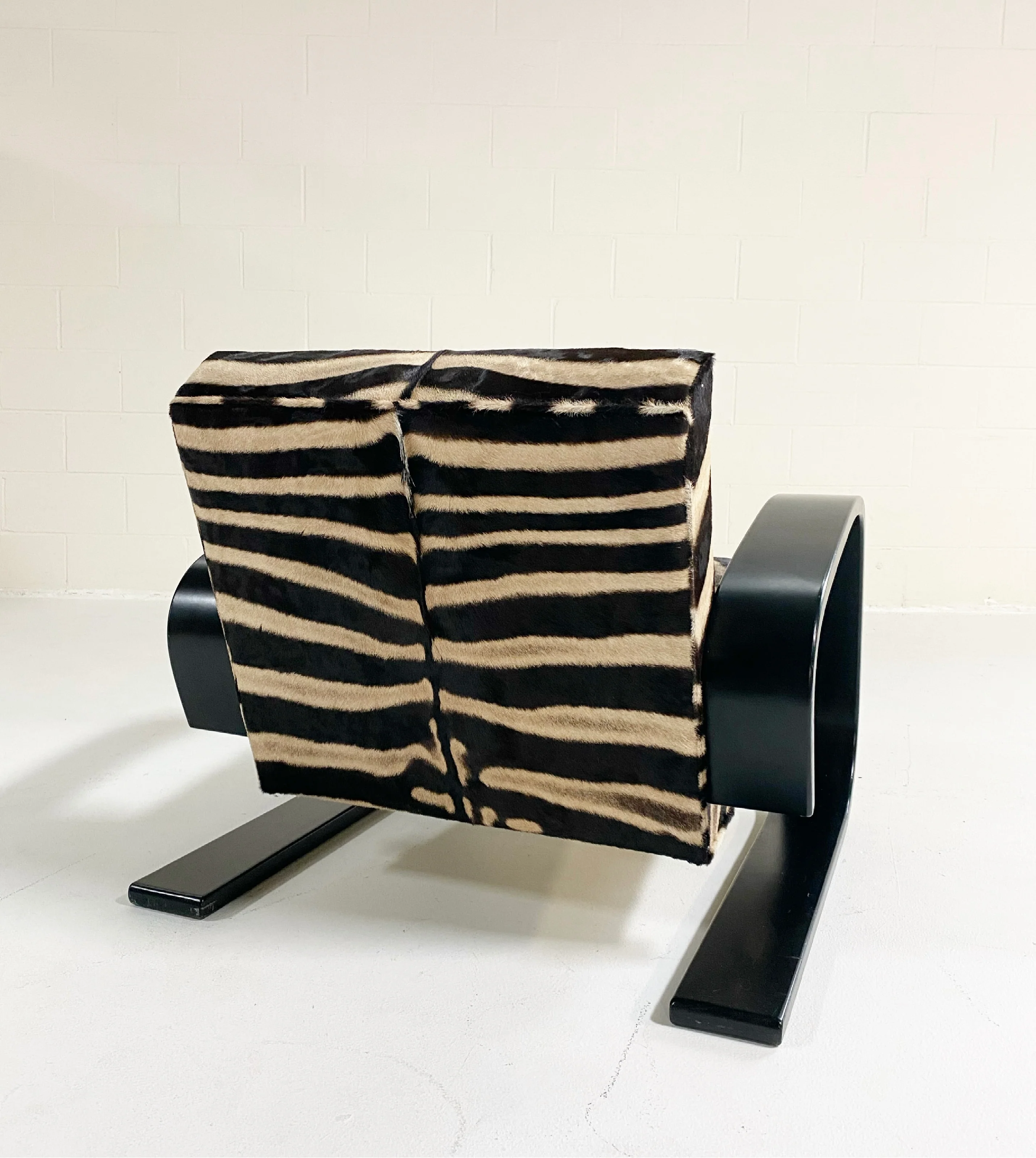 Model 400 "Tank" Lounge Chair in Zebra - Image 3