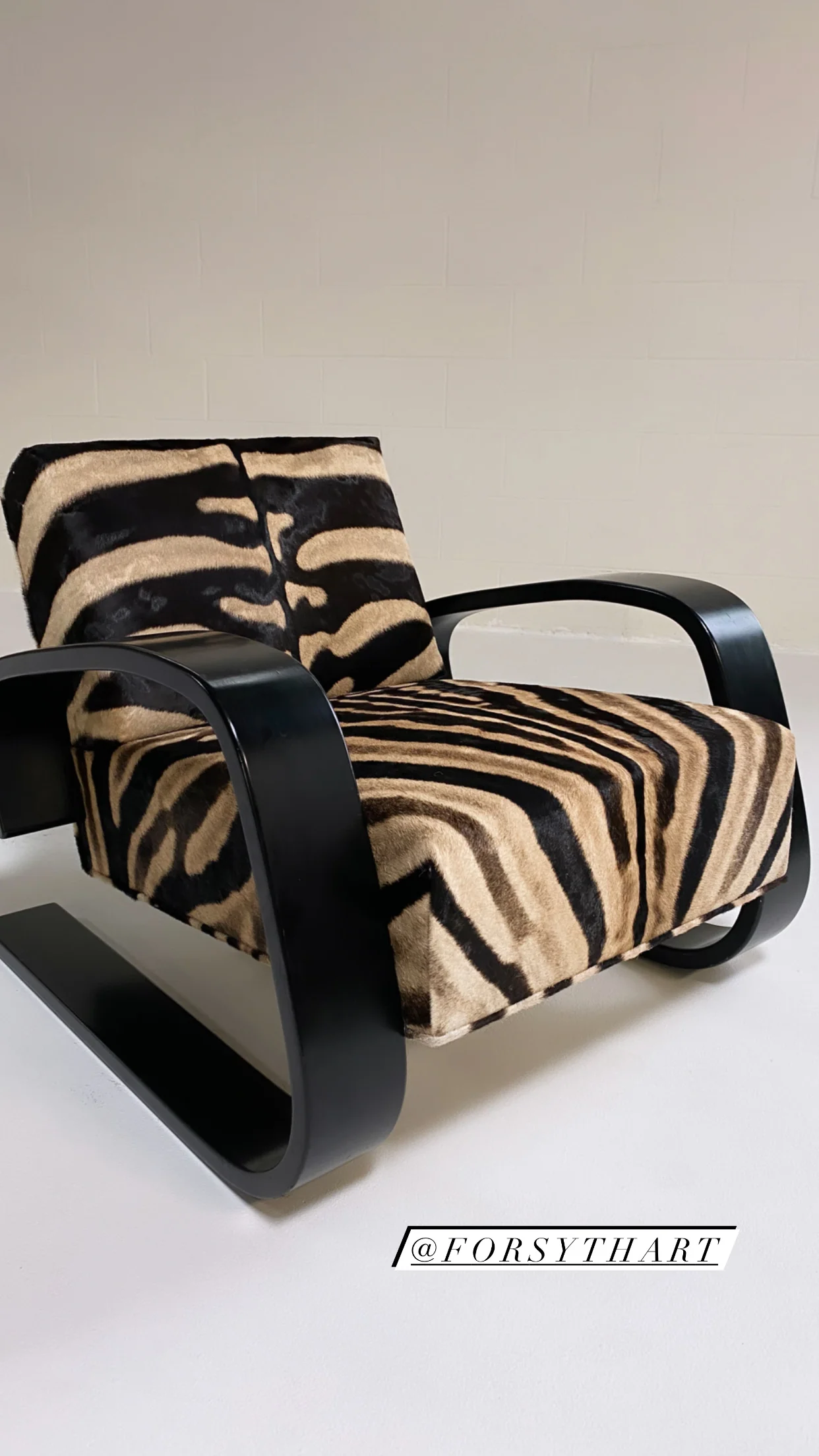 Model 400 "Tank" Lounge Chair in Zebra - Image 7