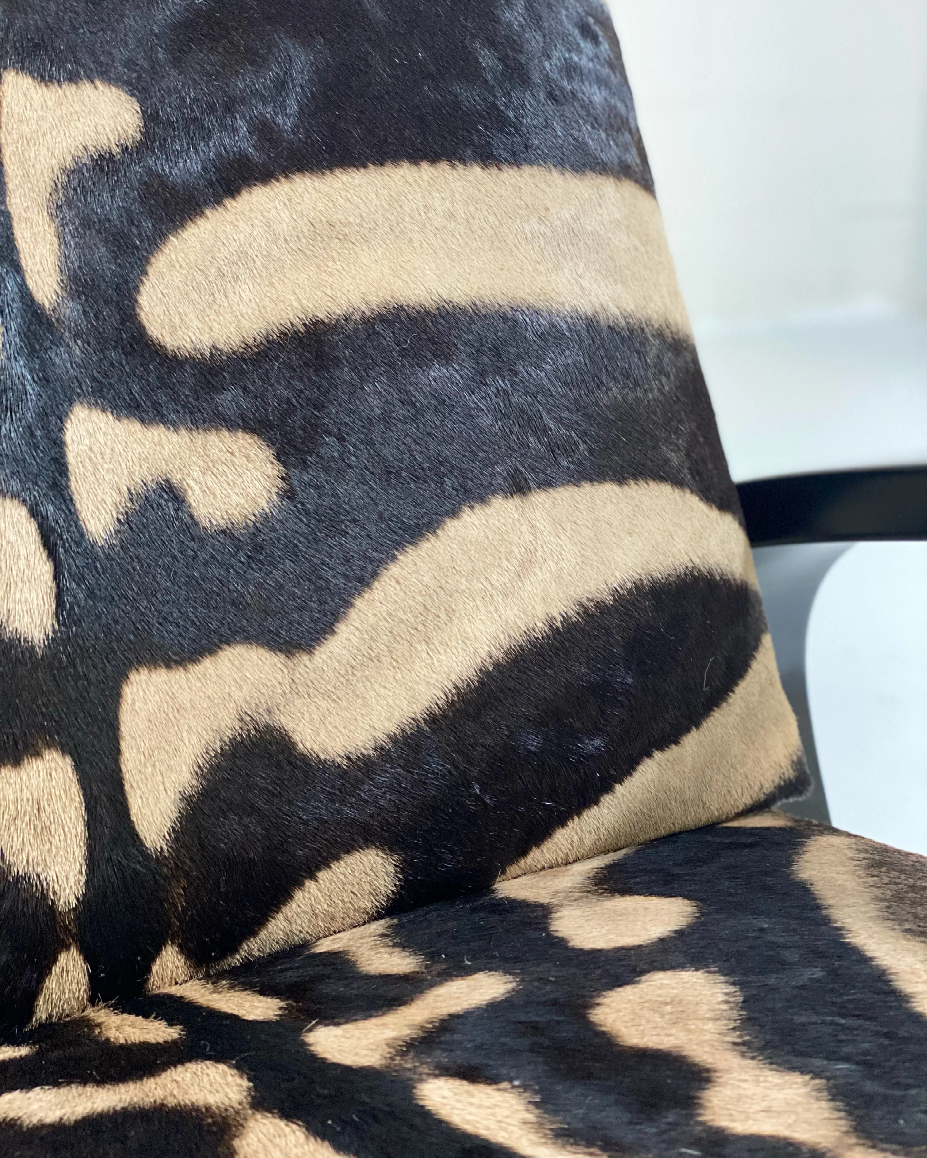 Model 400 "Tank" Lounge Chair in Zebra - Image 8
