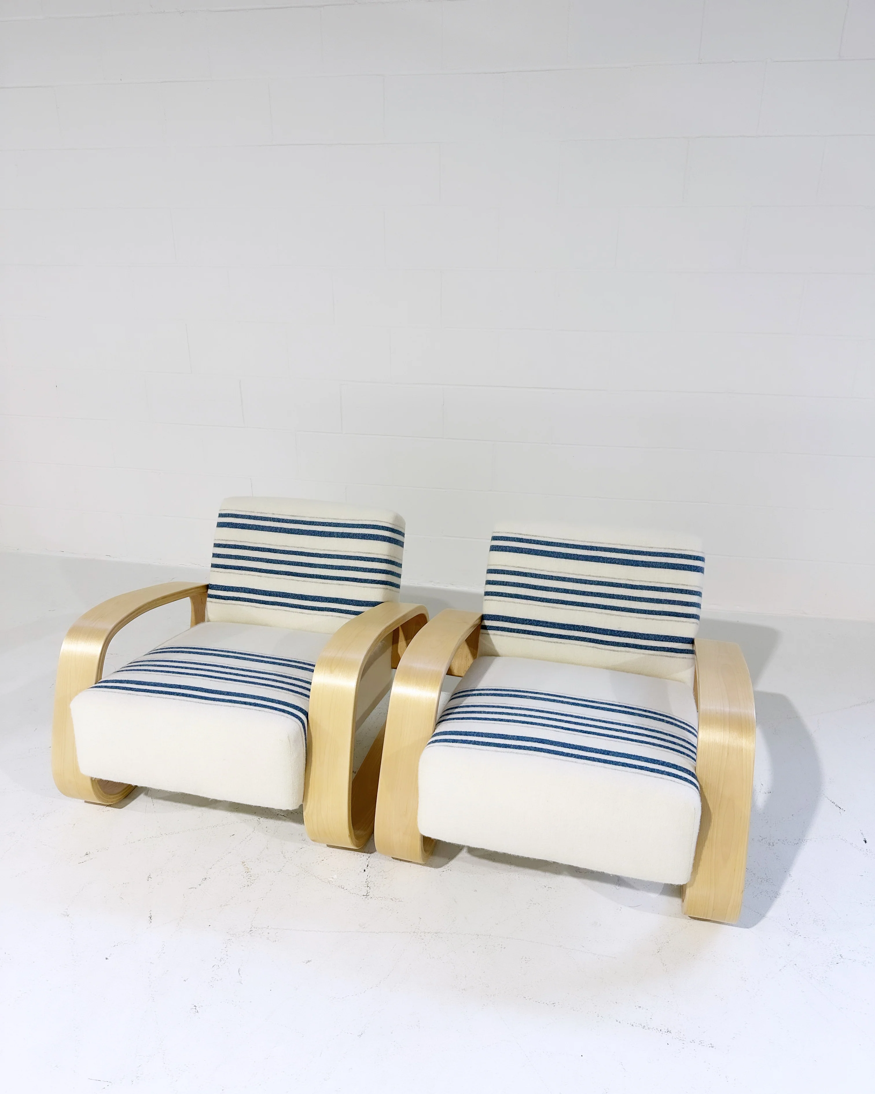 Model 400 "Tank" Lounge Chairs in Swans Island Company Blankets, Pair - Image 7