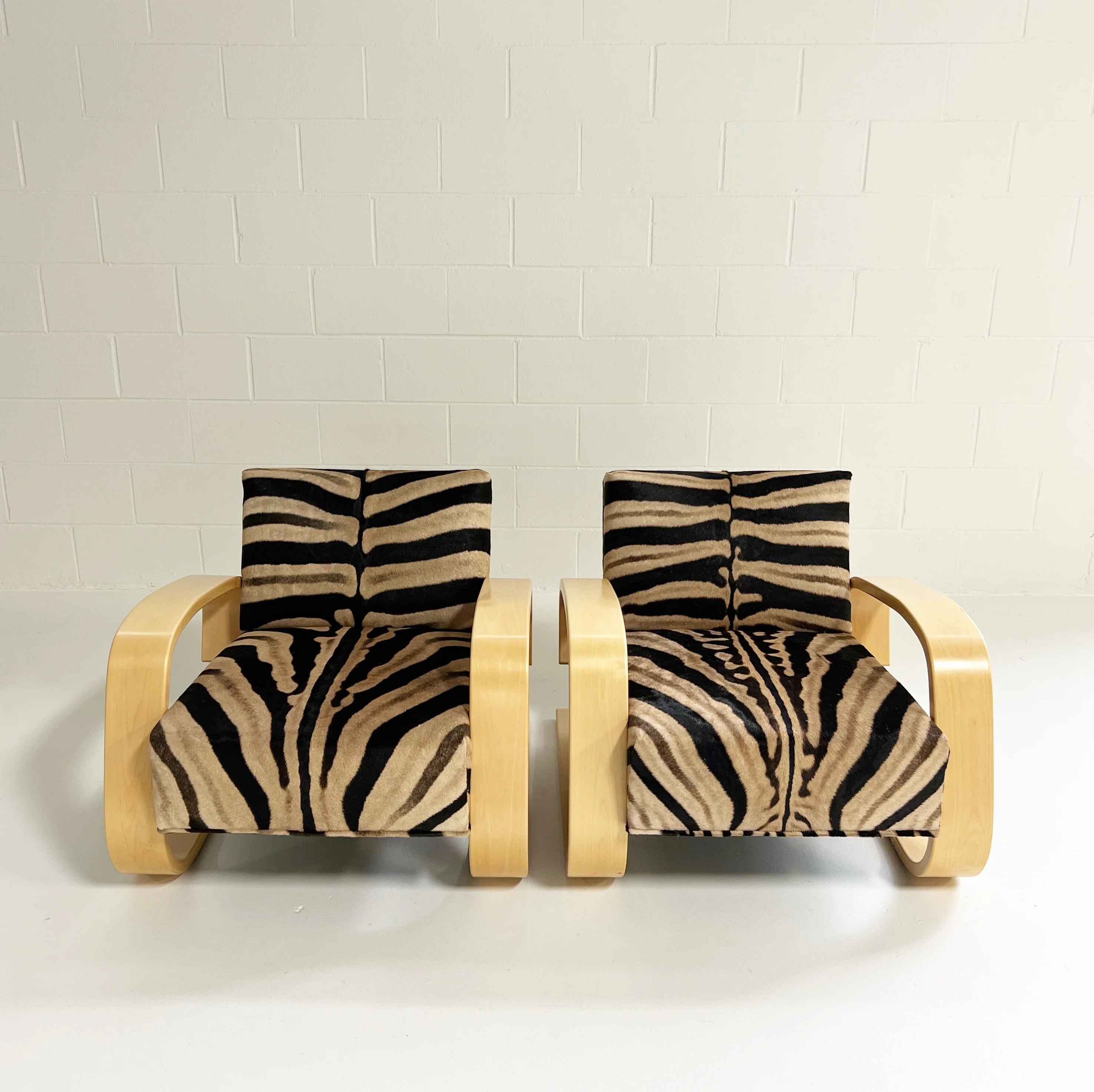 Model 400 "Tank" Lounge Chairs in Zebra, Pair - Image 10