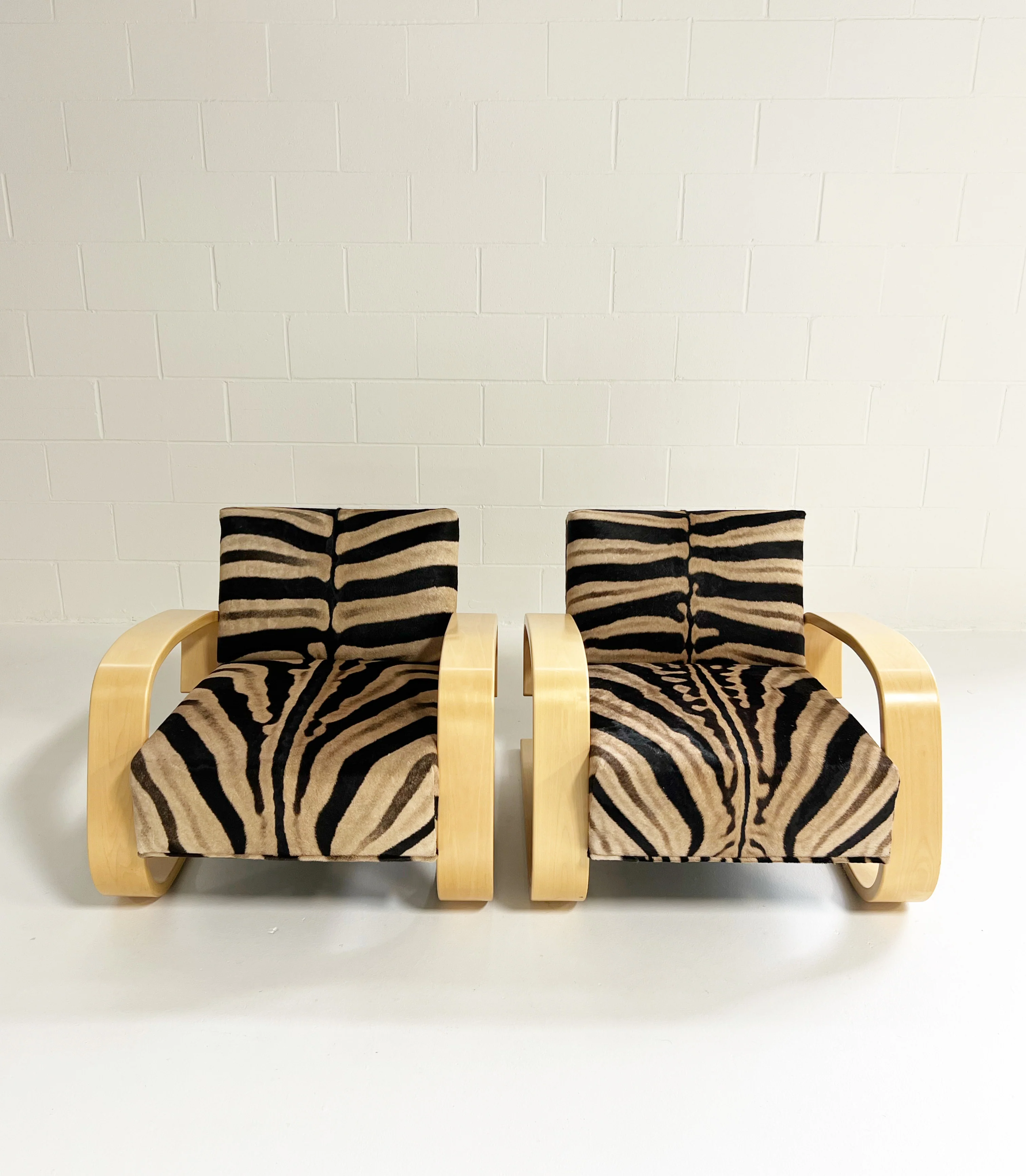 Model 400 "Tank" Lounge Chairs in Zebra, Pair - Image 5