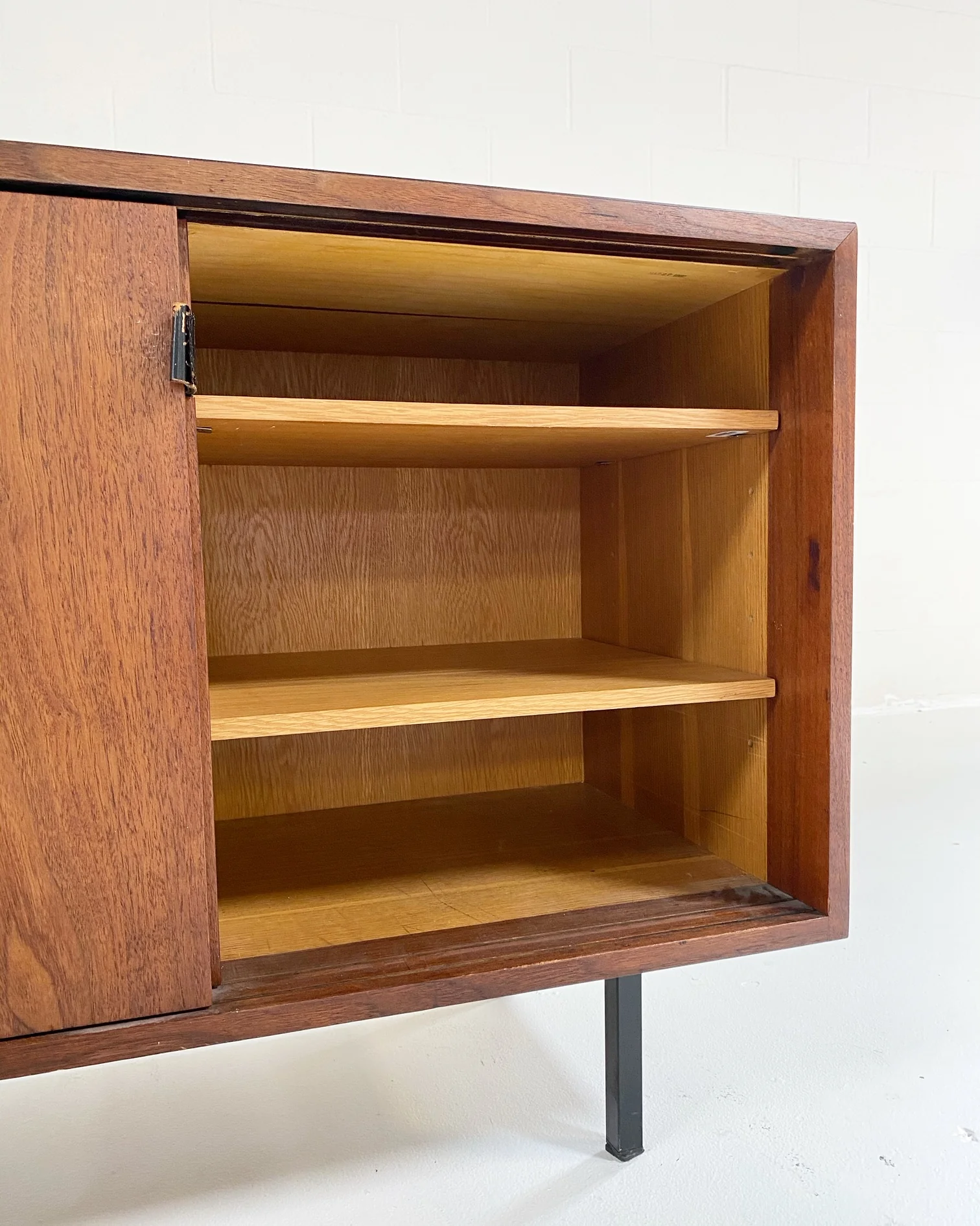 Model 540 Cabinet - Image 7