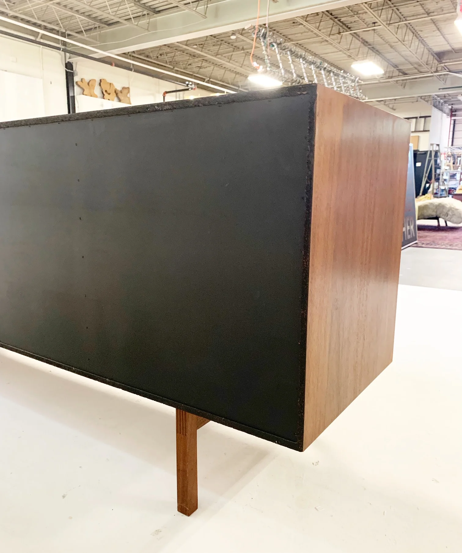 Model 541 Cabinet - Image 10