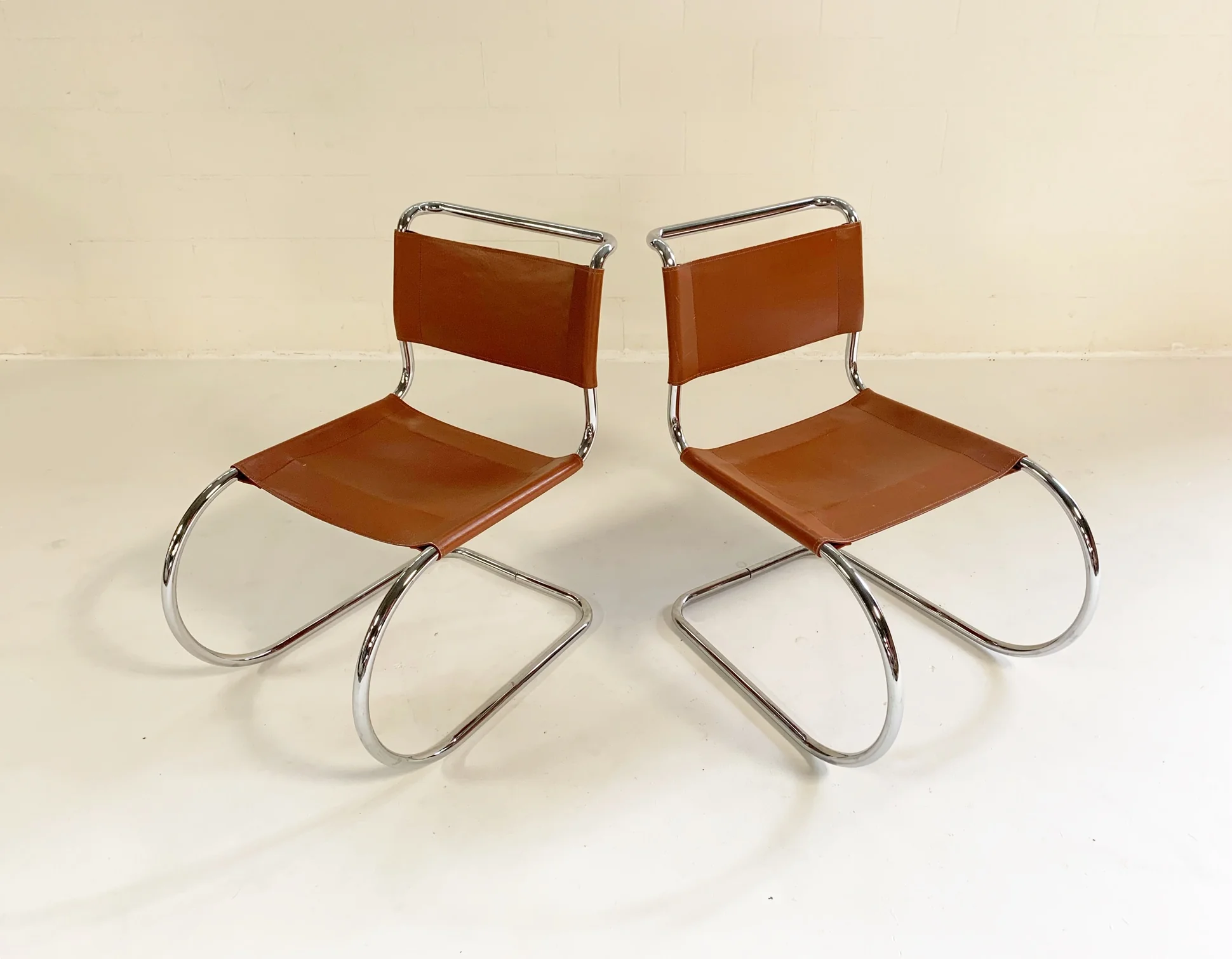 MR Chairs, pair - Image 2