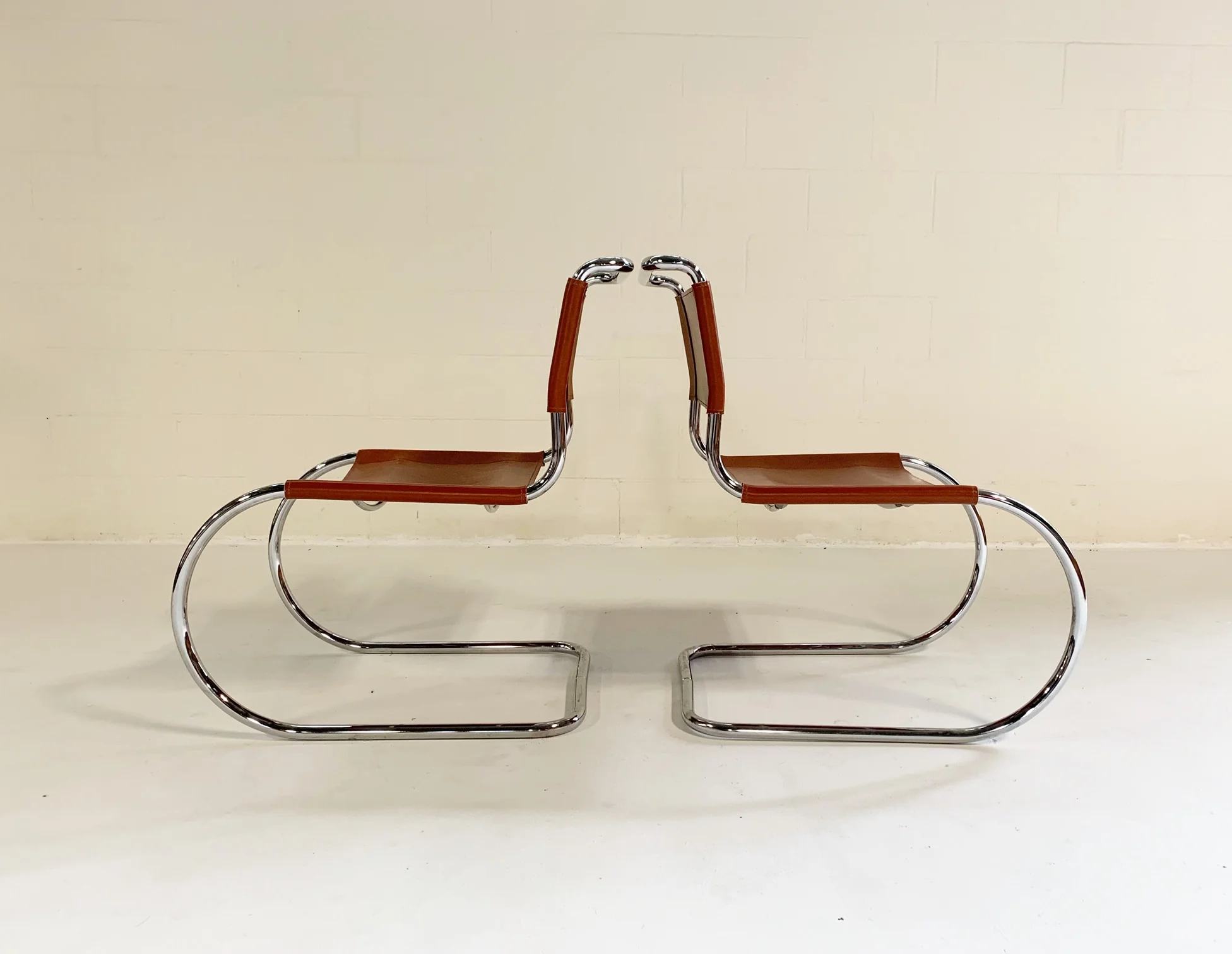 MR Chairs, pair - Image 3