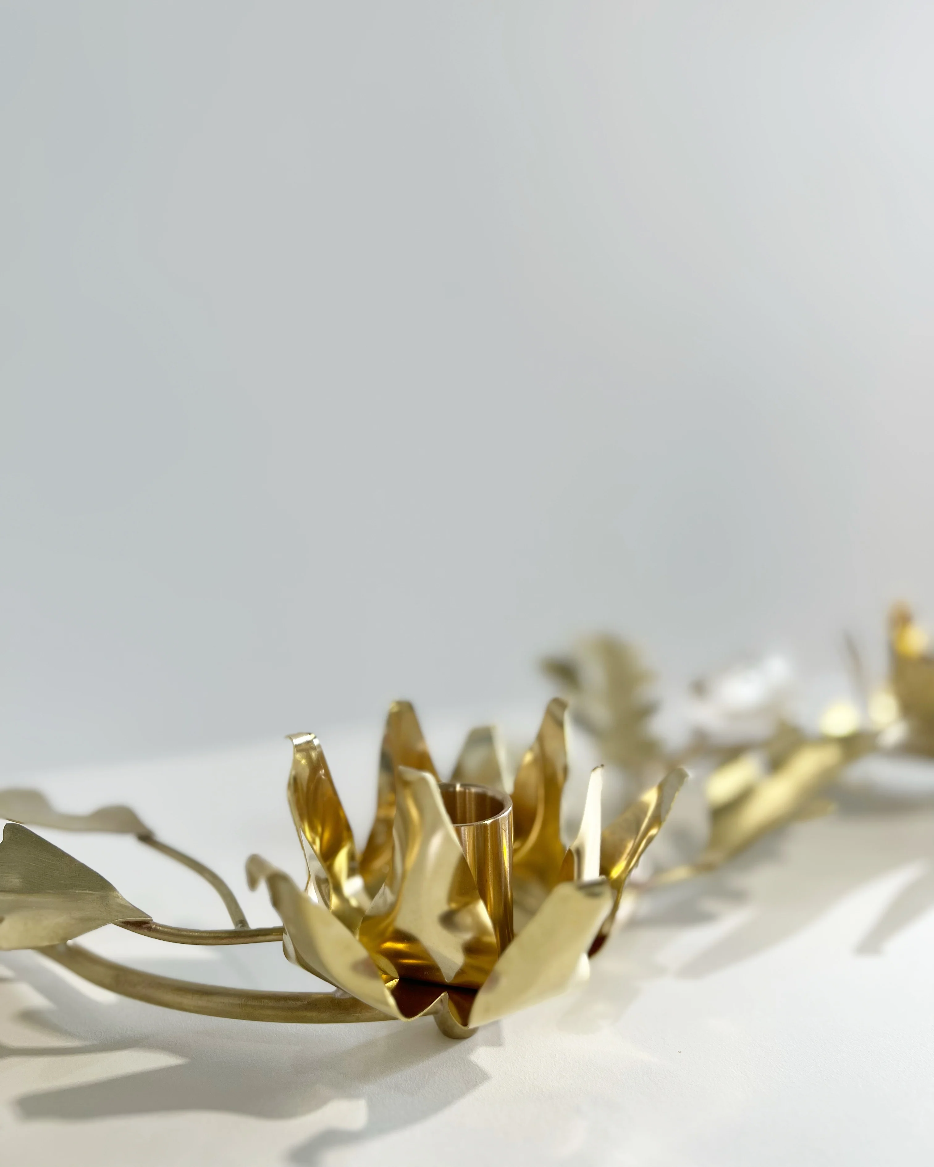 Oak Garland Candelabra - Image 3