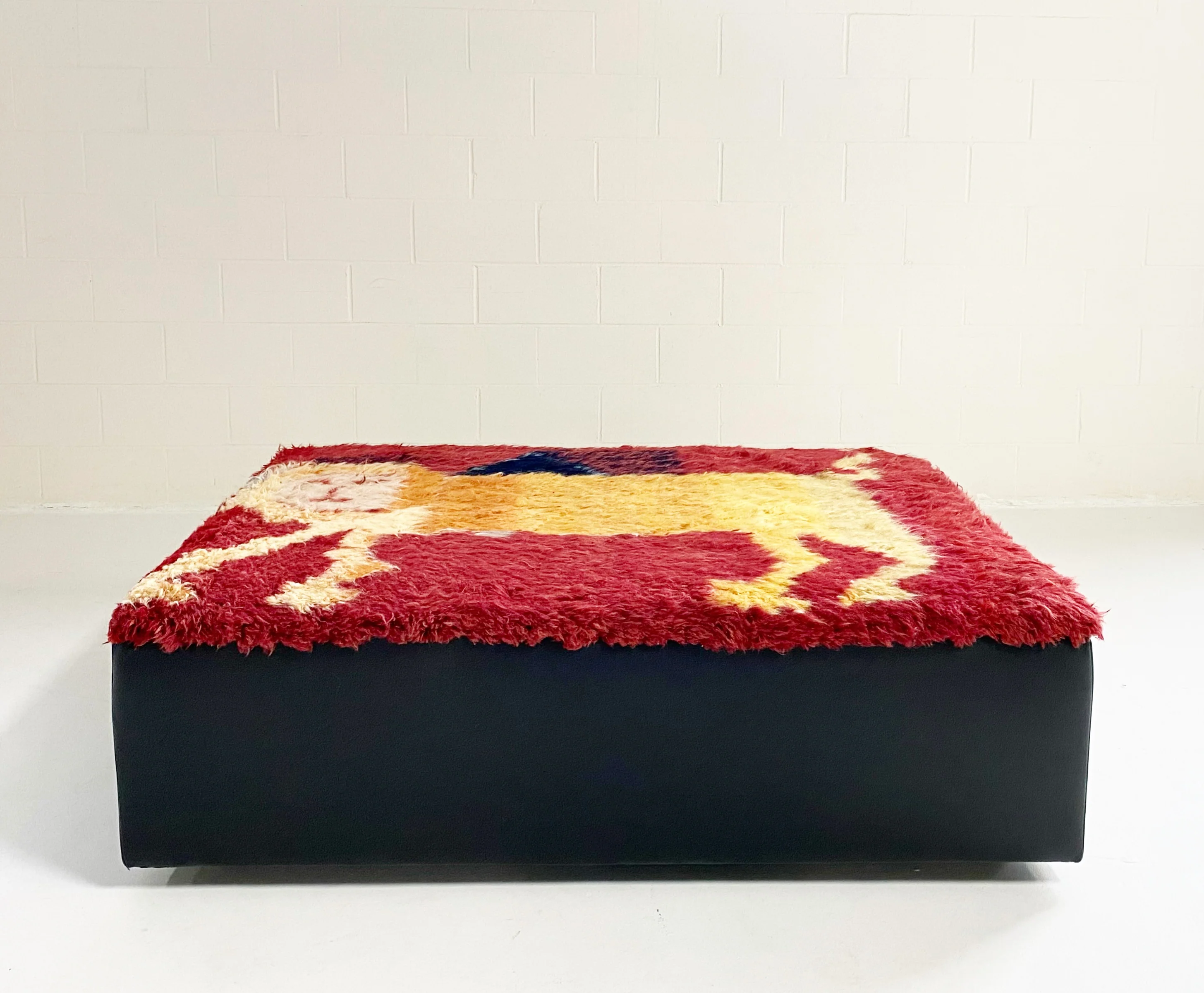 One-of-a-Kind Ottoman with Vintage Qashqai Gabbeh Rug from Iran - Image 9