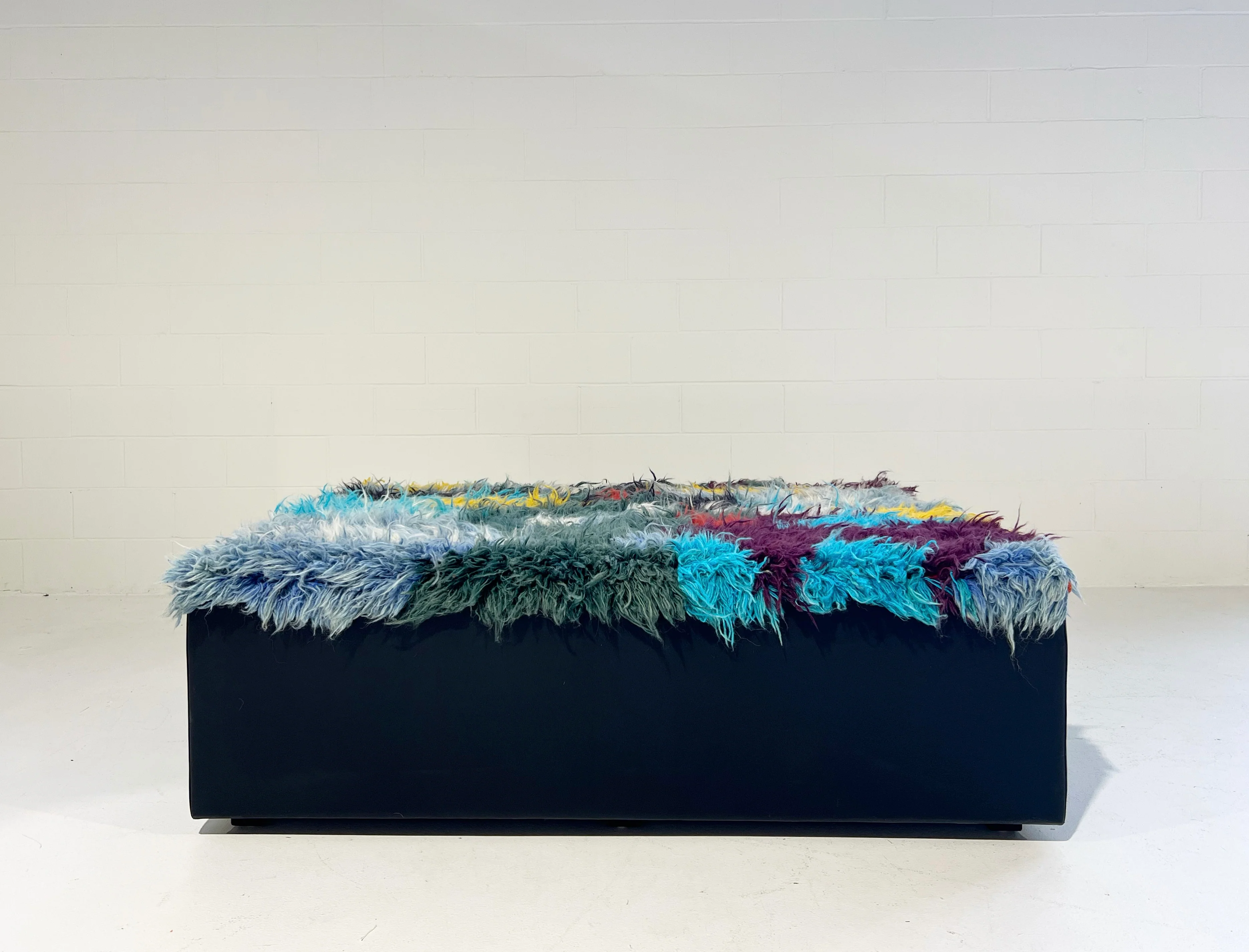 One-of-a-Kind Ottoman with Vintage Qashqai Gabbeh Rug from Iran - Image 7