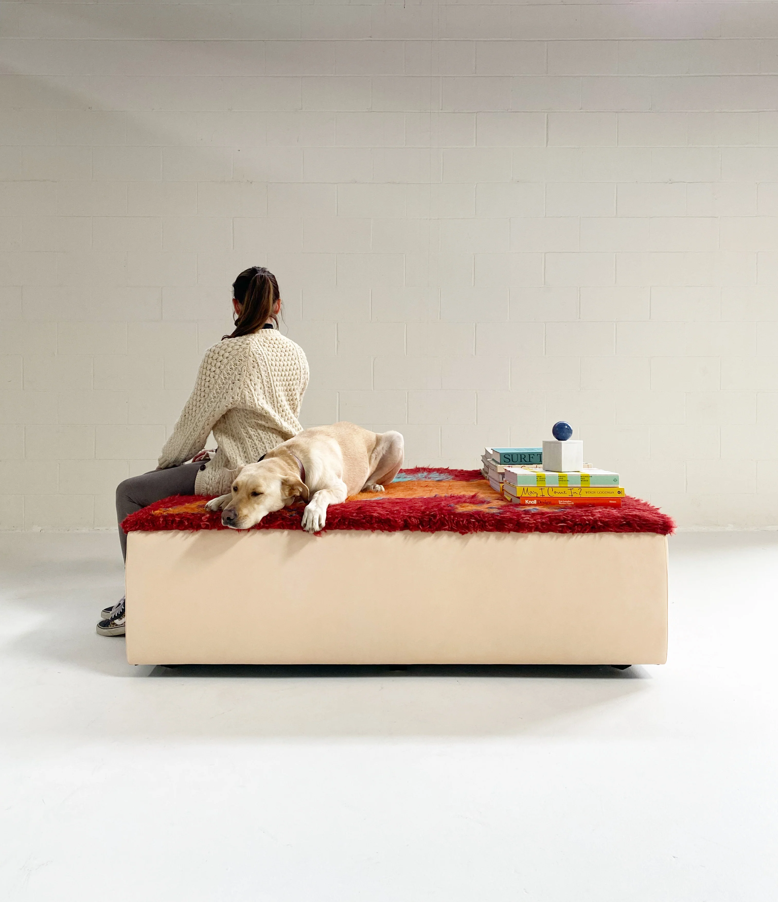 One-of-a-Kind Ottoman with Vintage Qashqai Gabbeh Rug from Iran - Image 5
