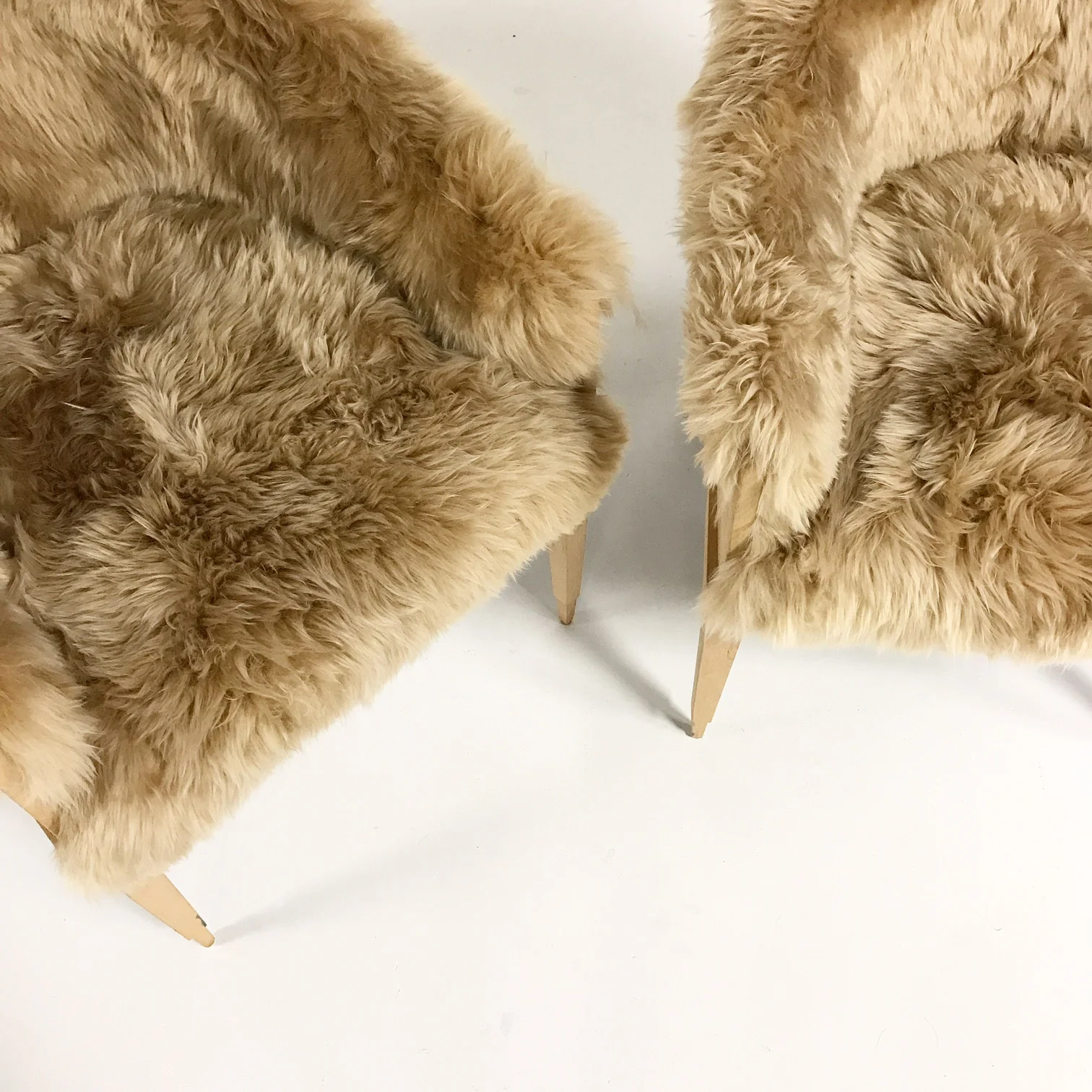 Barrel Chairs in New Zealand Sheepskin, pair - Image 12