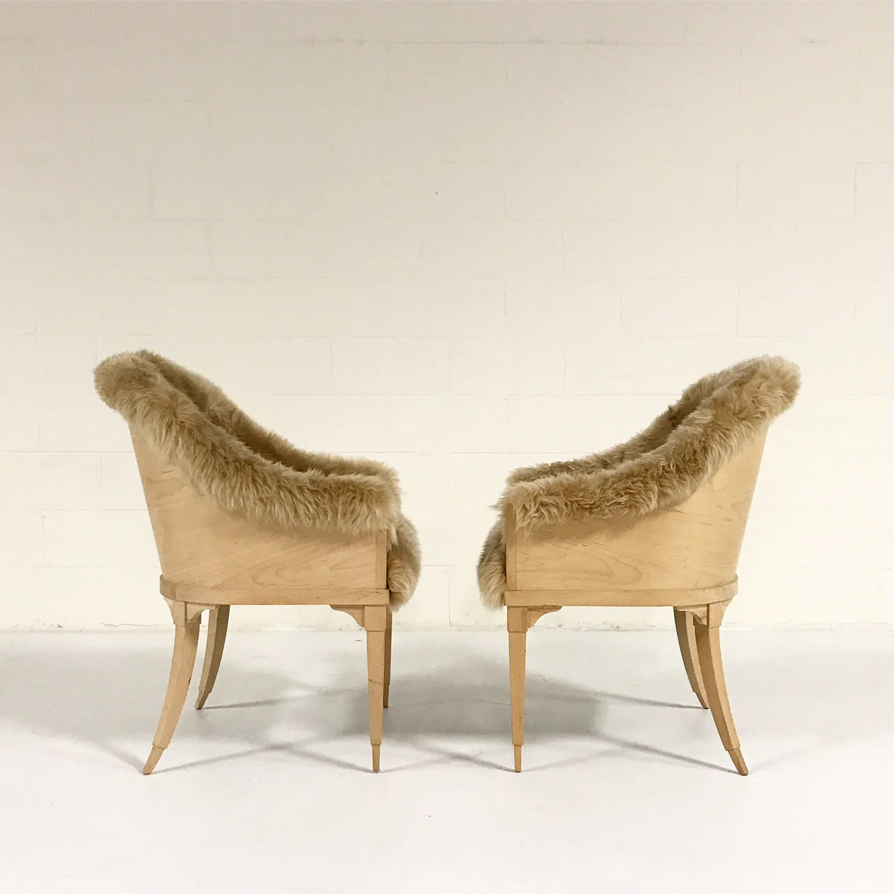 Barrel Chairs in New Zealand Sheepskin, pair - Image 4