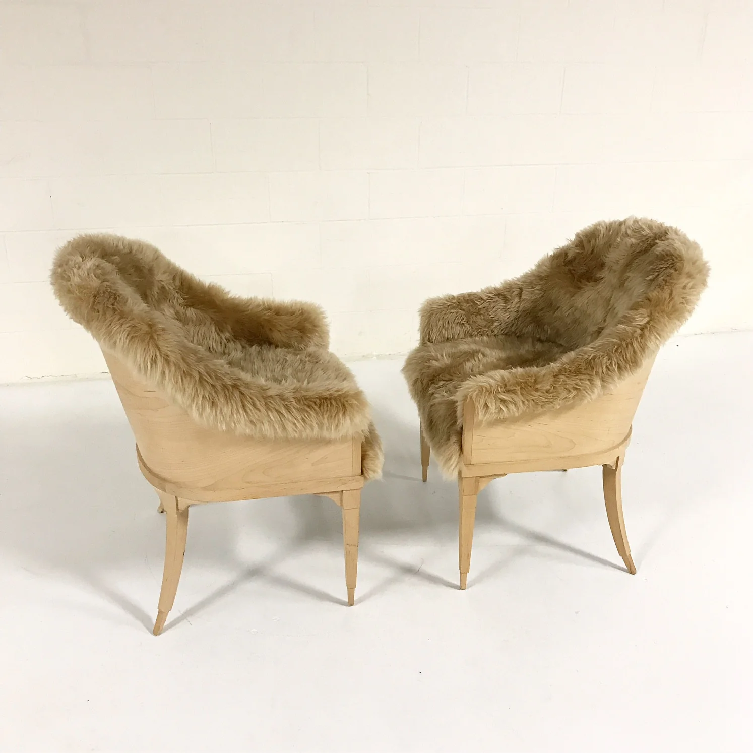 Barrel Chairs in New Zealand Sheepskin, pair - Image 5