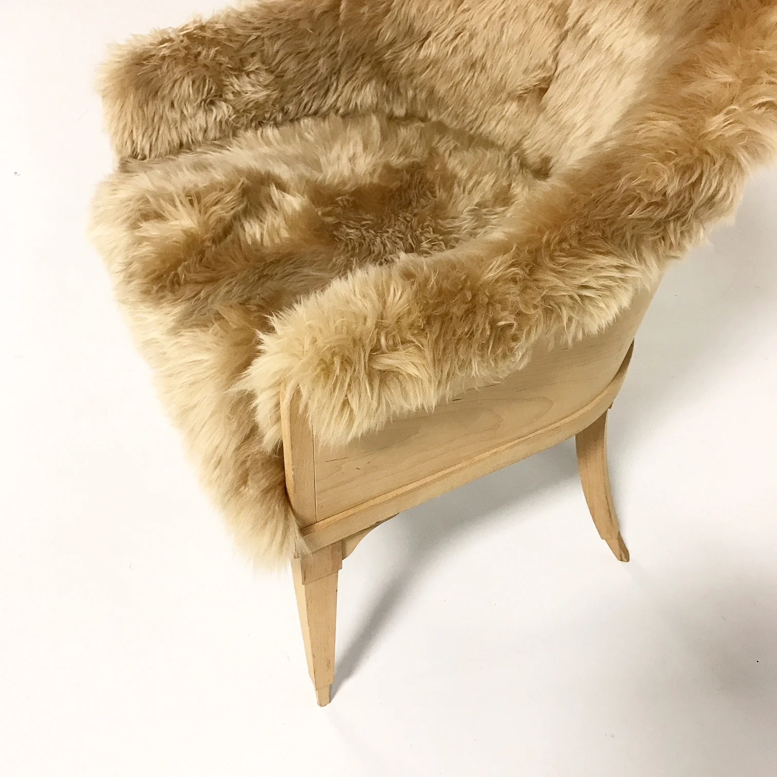 Barrel Chairs in New Zealand Sheepskin, pair - Image 9