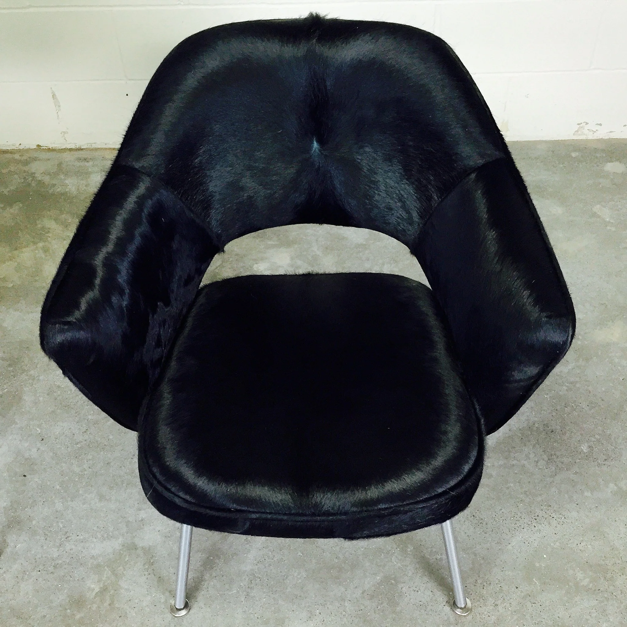 Executive Armchairs in Brazilian Cowhide, pair - Image 6
