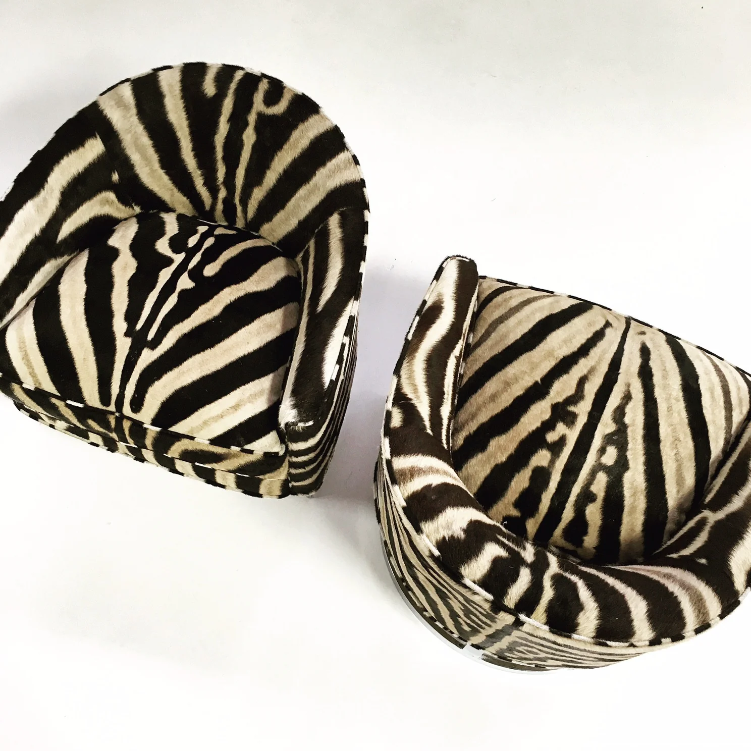 Club Chairs in Zebra Hide, pair - Image 3