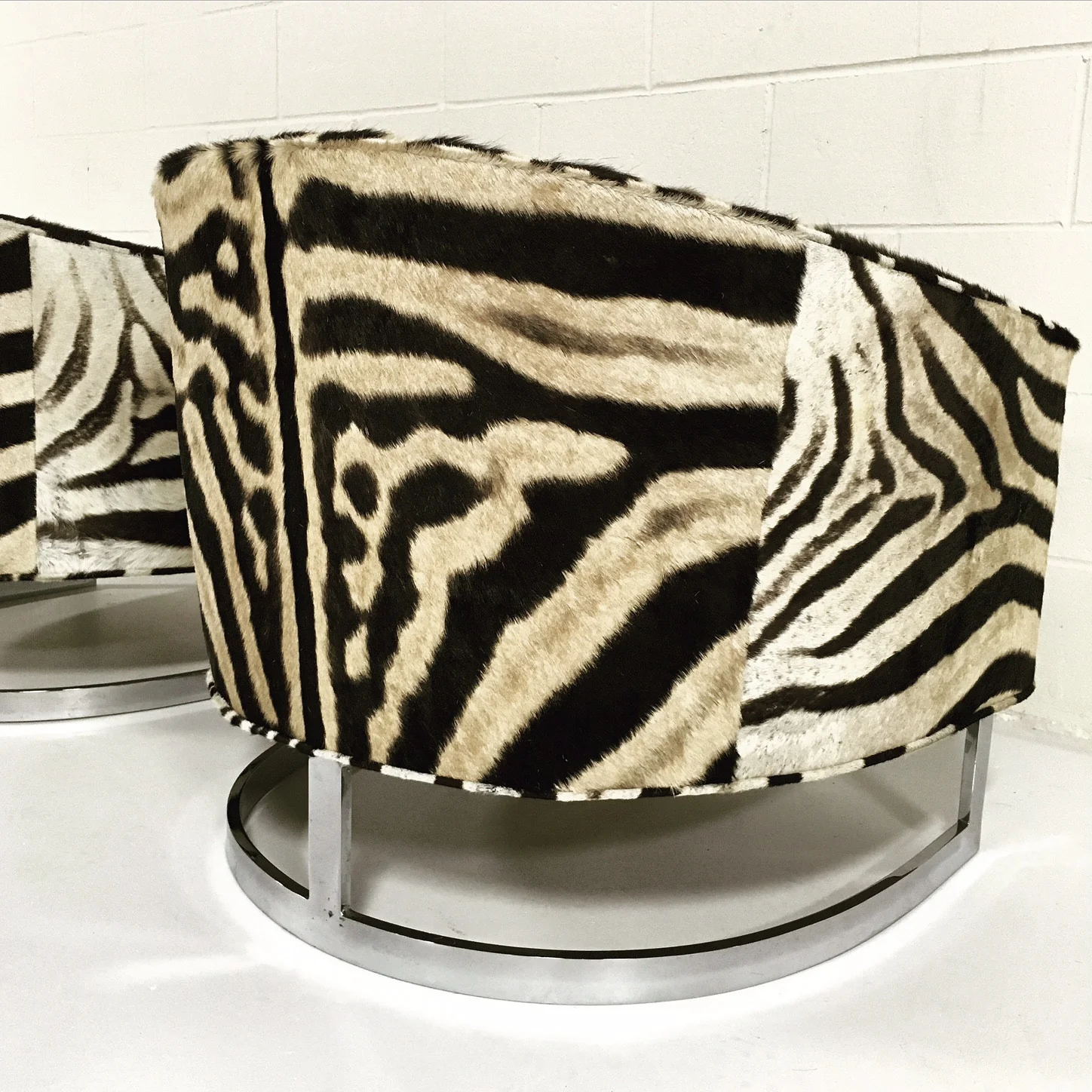 Club Chairs in Zebra Hide, pair - Image 9