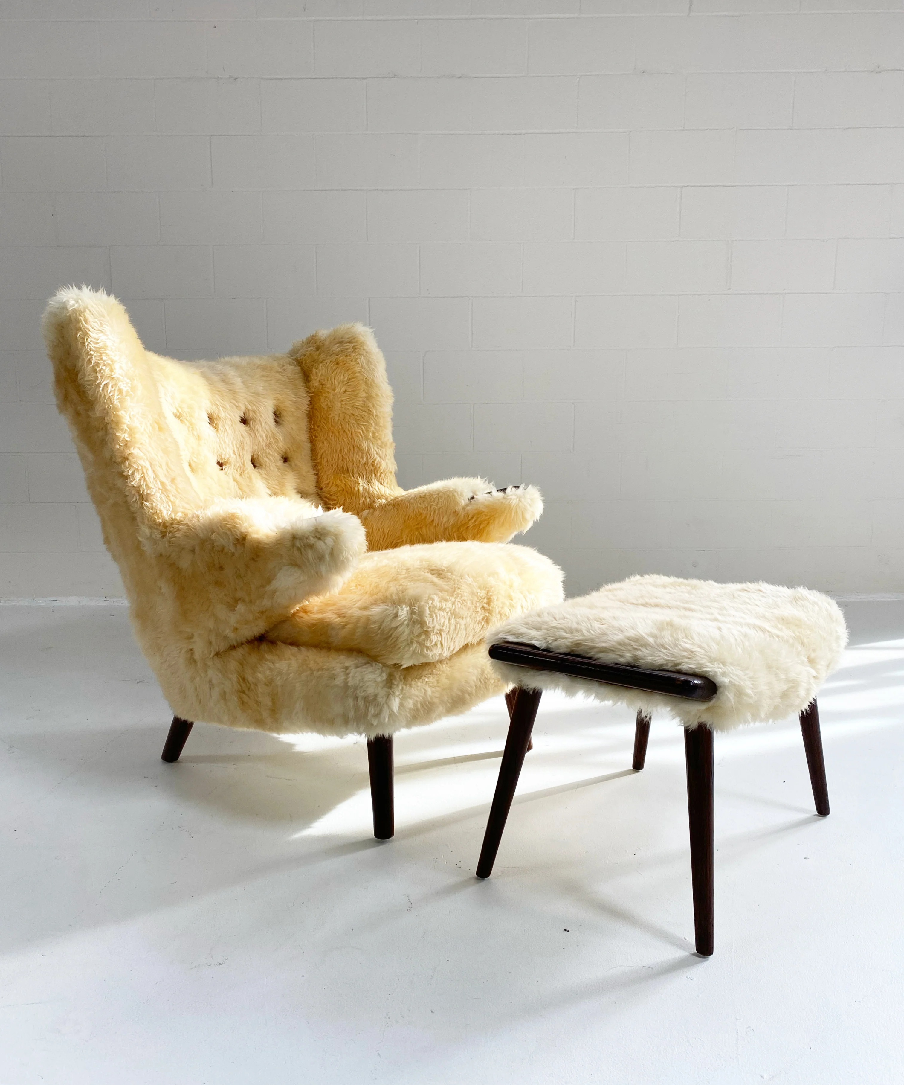 Papa Bear Chair with Ottoman in Sheepskin - Image 5