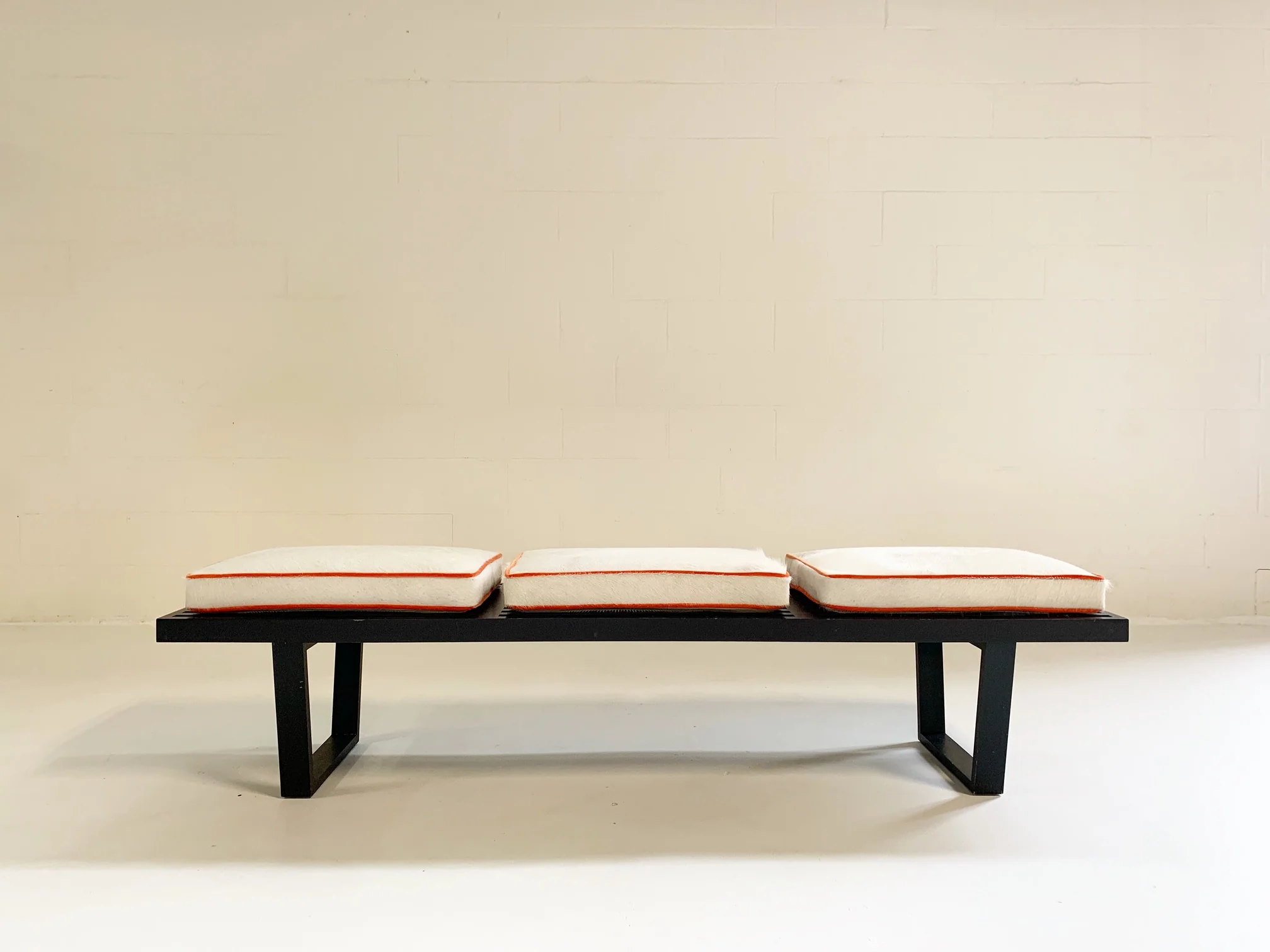 Model 4692 Platform Bench with Cowhide Cushions