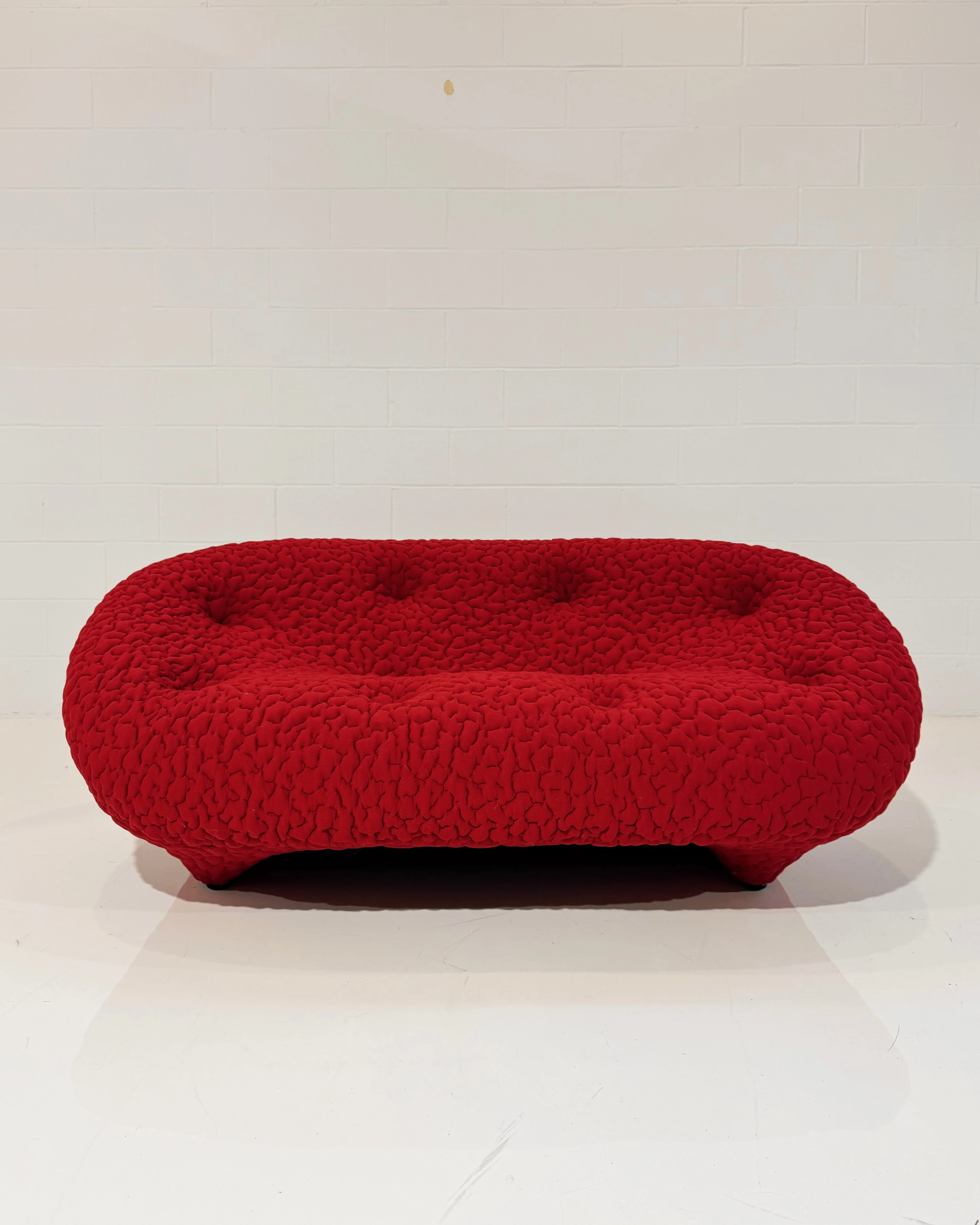 Ploum Sofa in Moby