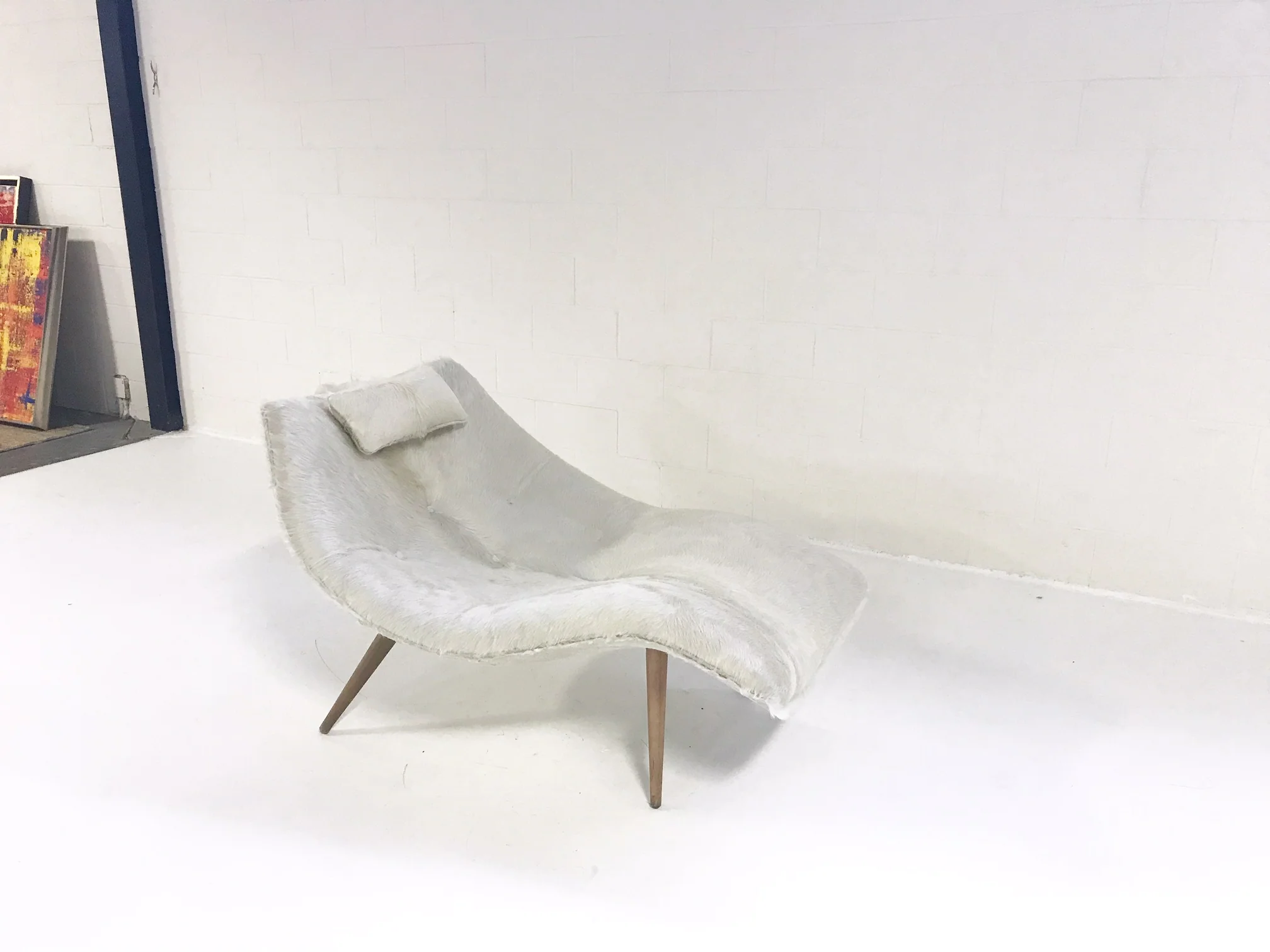 1828 C Chaise Lounge in Brazilian Cowhide - Image 6