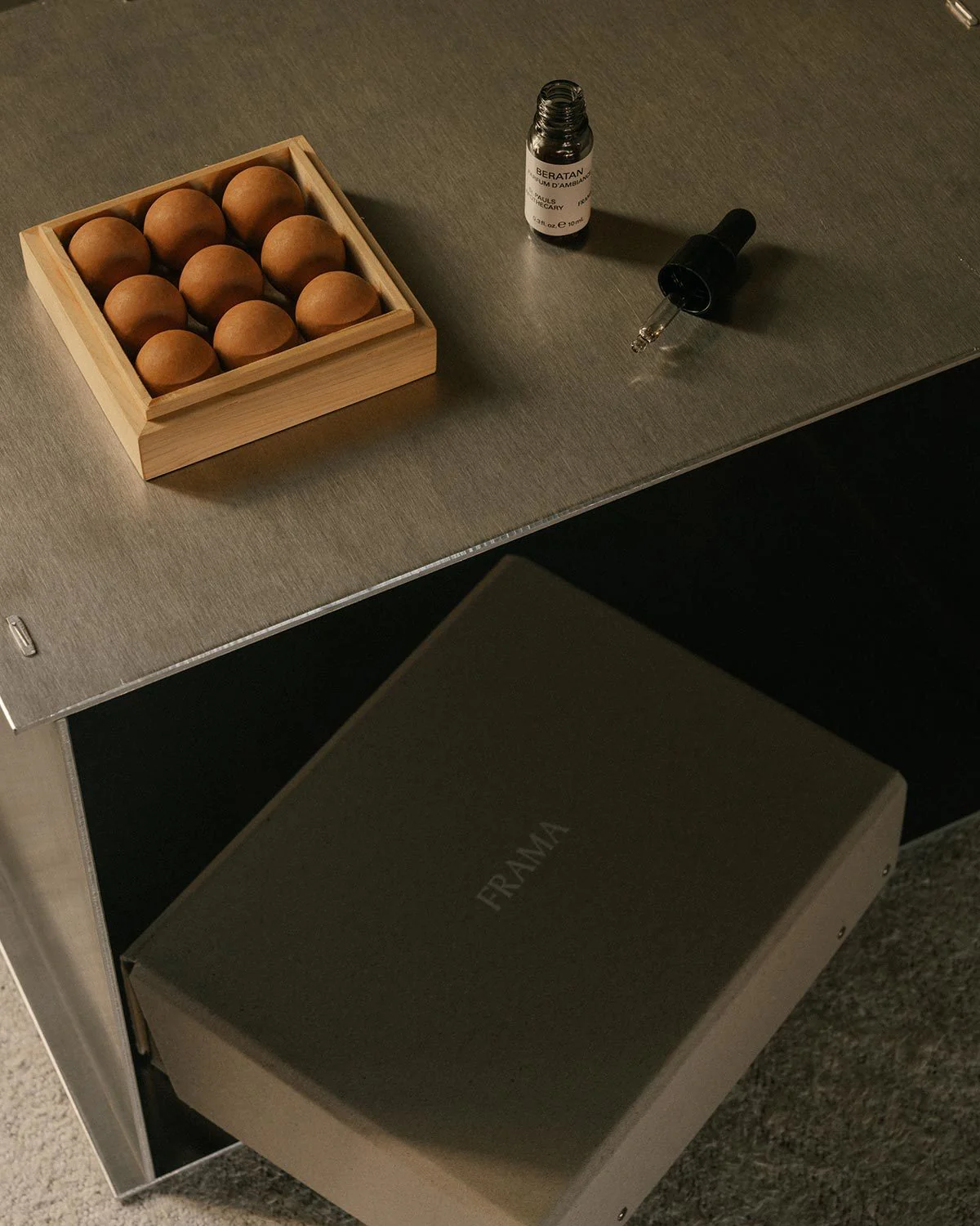 Rivet Box Table | Aluminum - Image 13