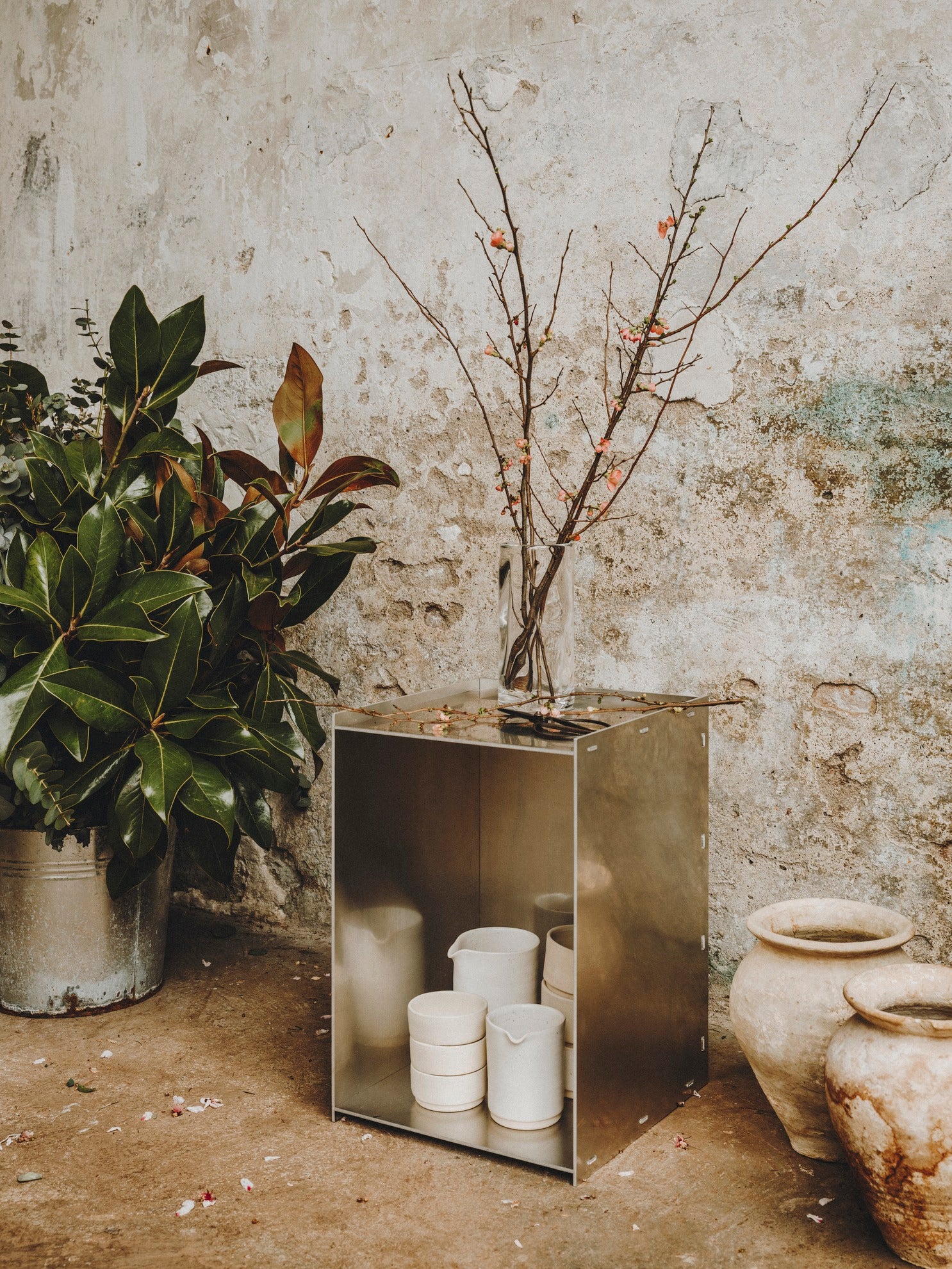 Rivet Box Table | Aluminum - Image 15