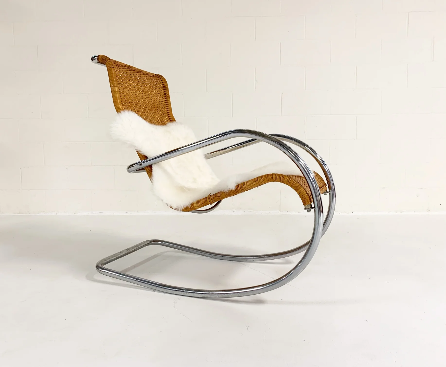 Rocking Chair - Image 4