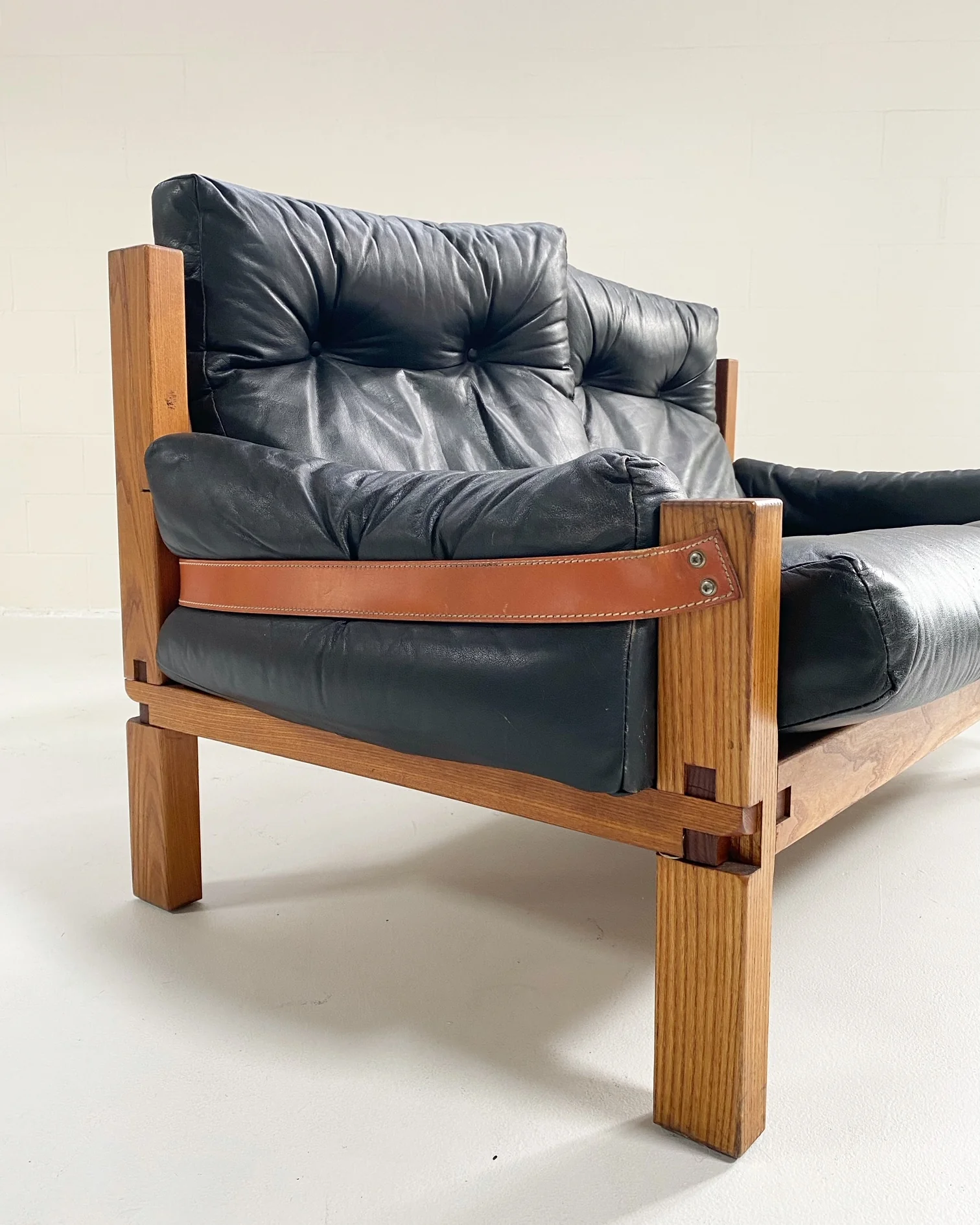 S22 Settee - Image 2