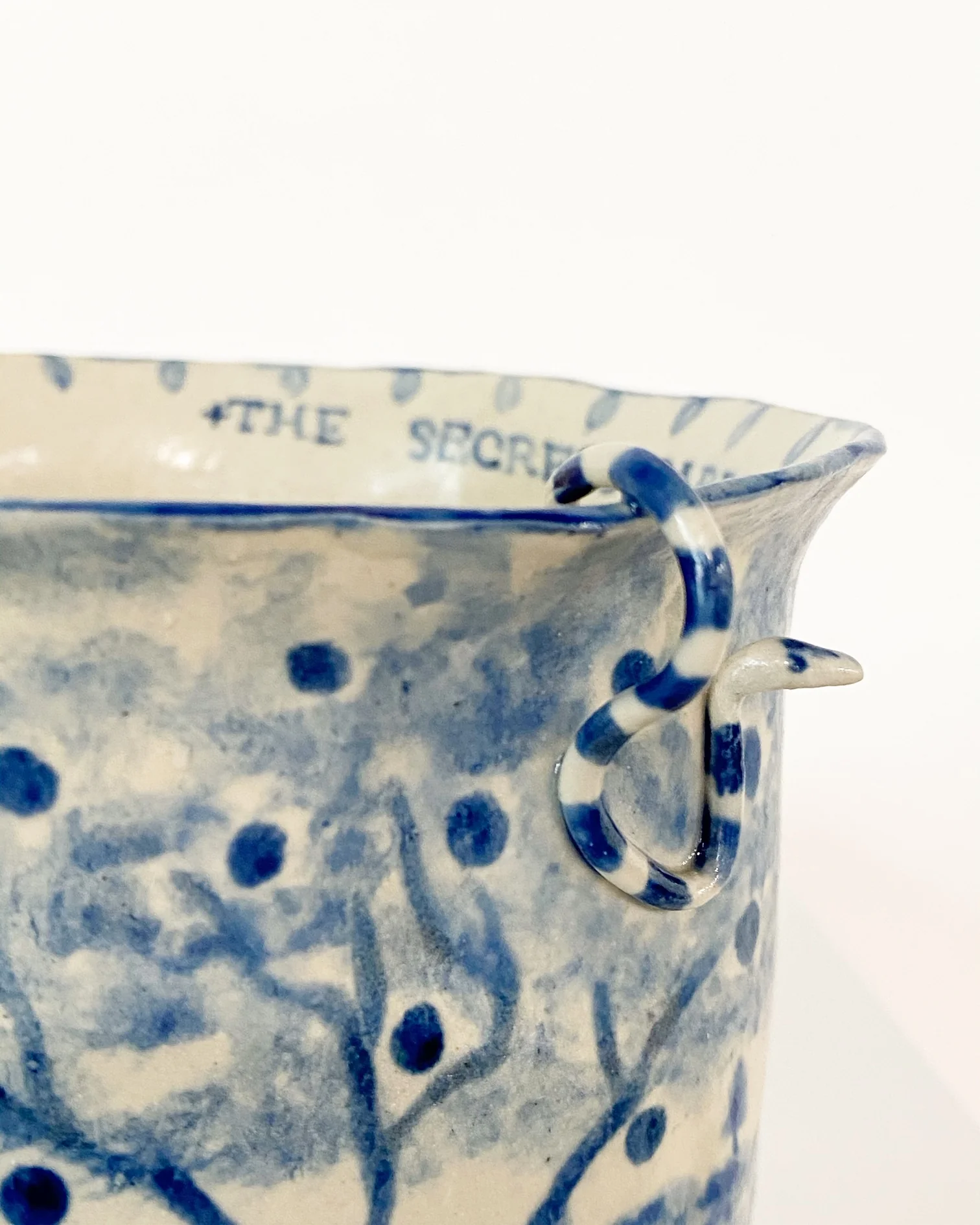 The Secrets Garden Vase - Image 2