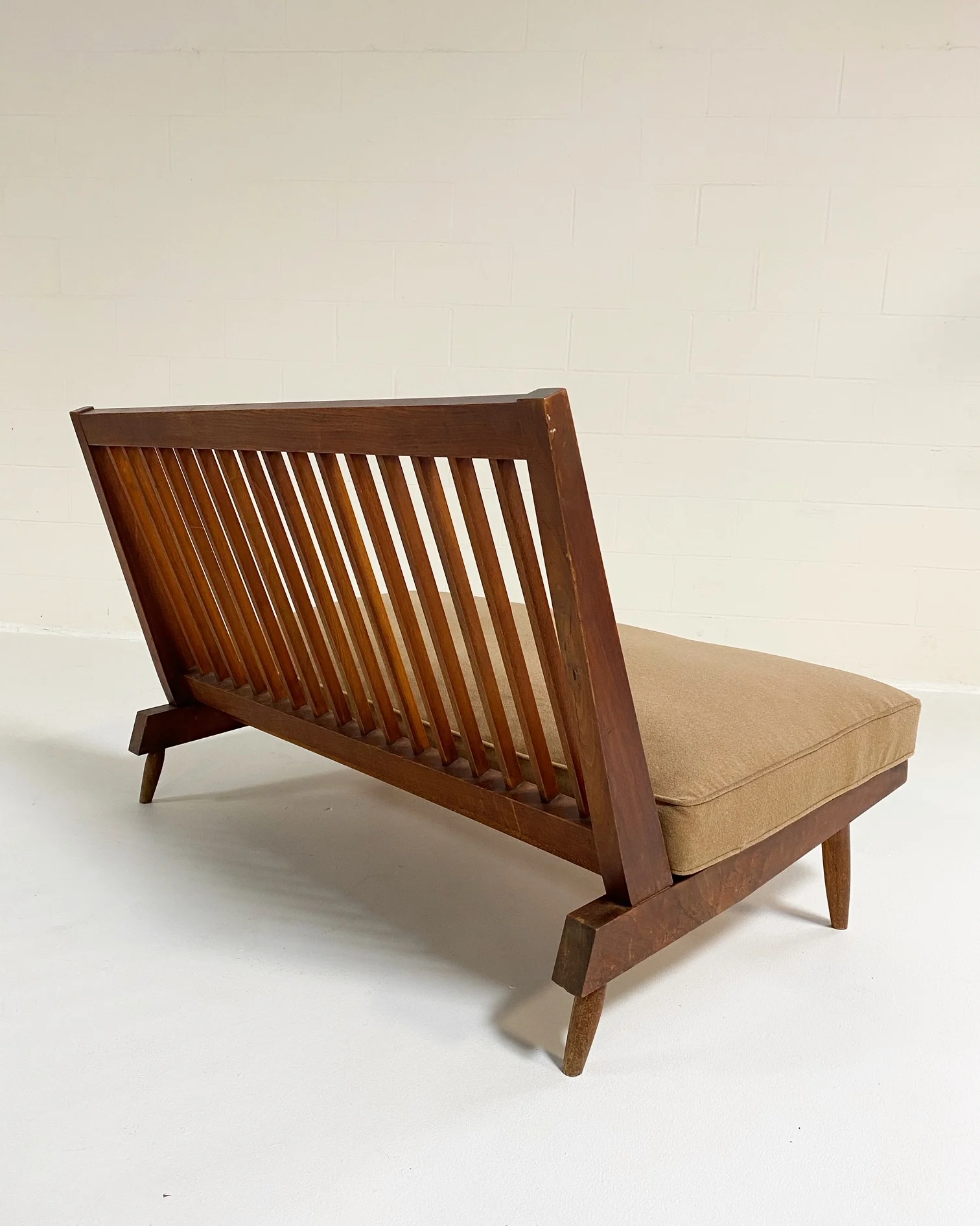 Settee with Loro Piana Cashmere Cushions - Image 3