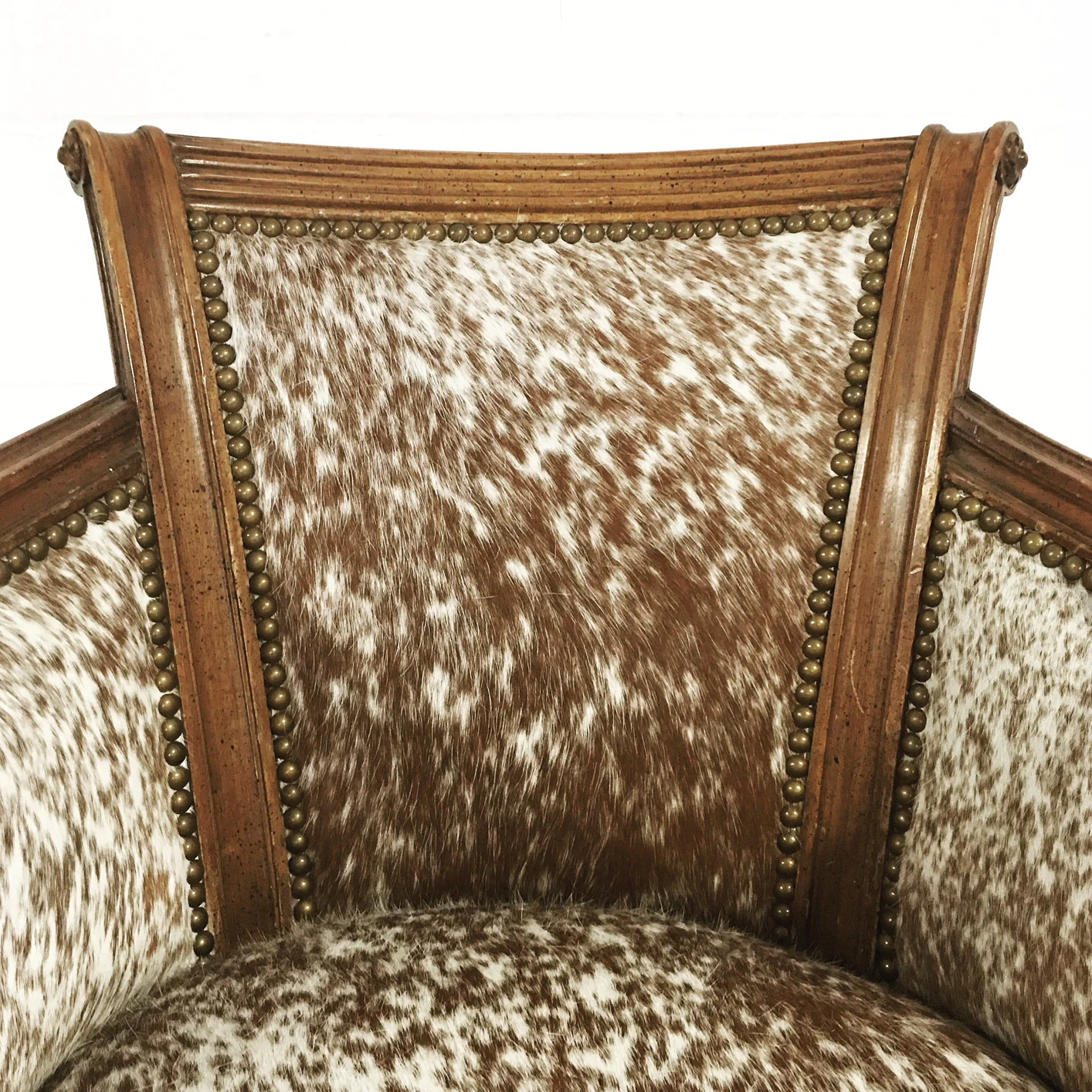 Vintage Swivel Chair in Brazilian Cowhide - Image 2