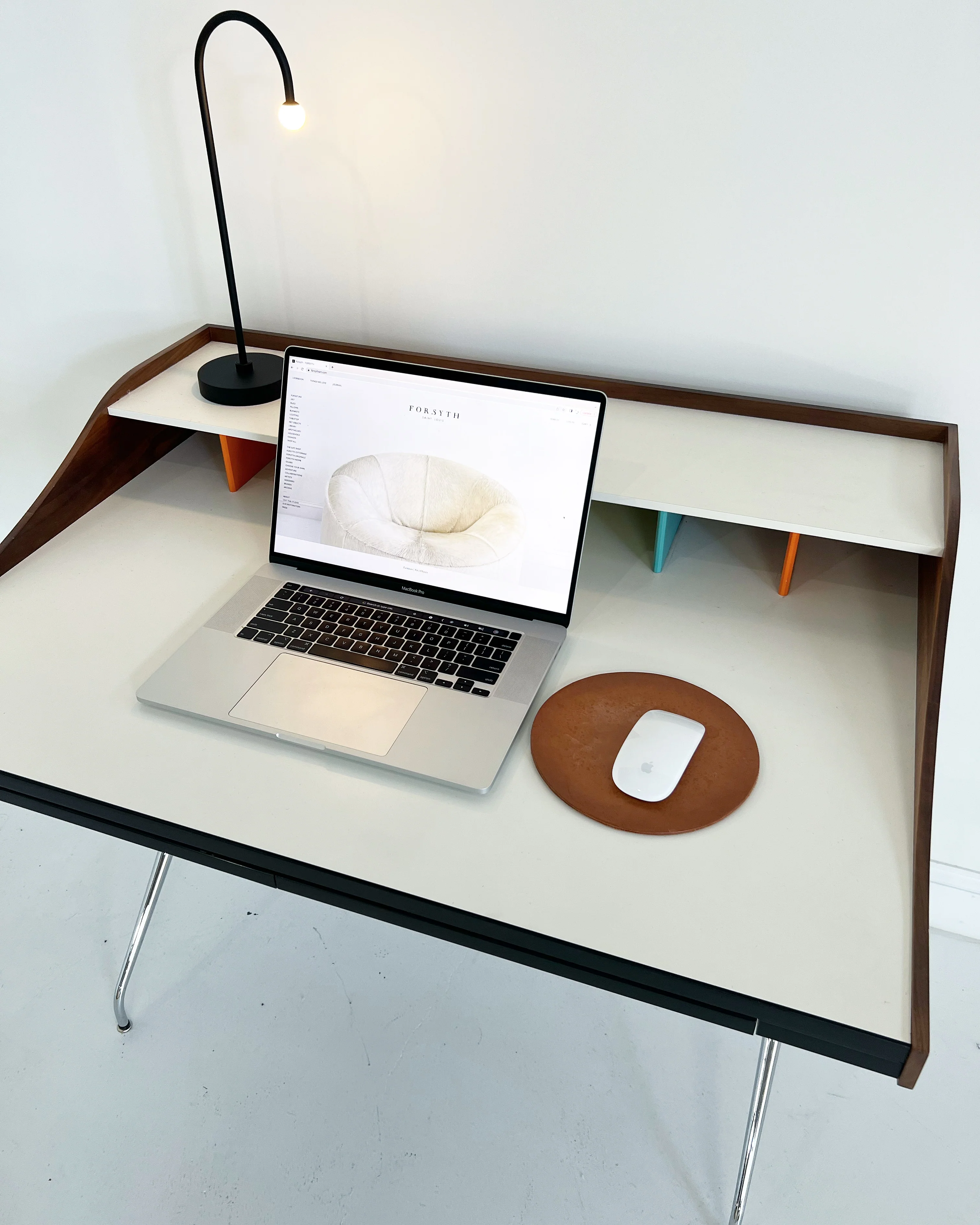 Model 5850 Swag-Leg Desk - Image 3
