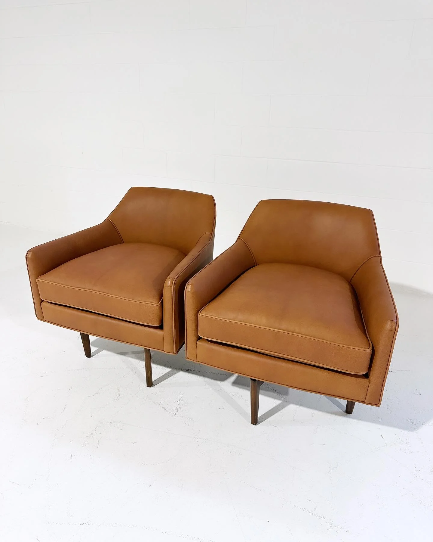 Swivel Chairs in Goatskin Leather, pair - Image 6