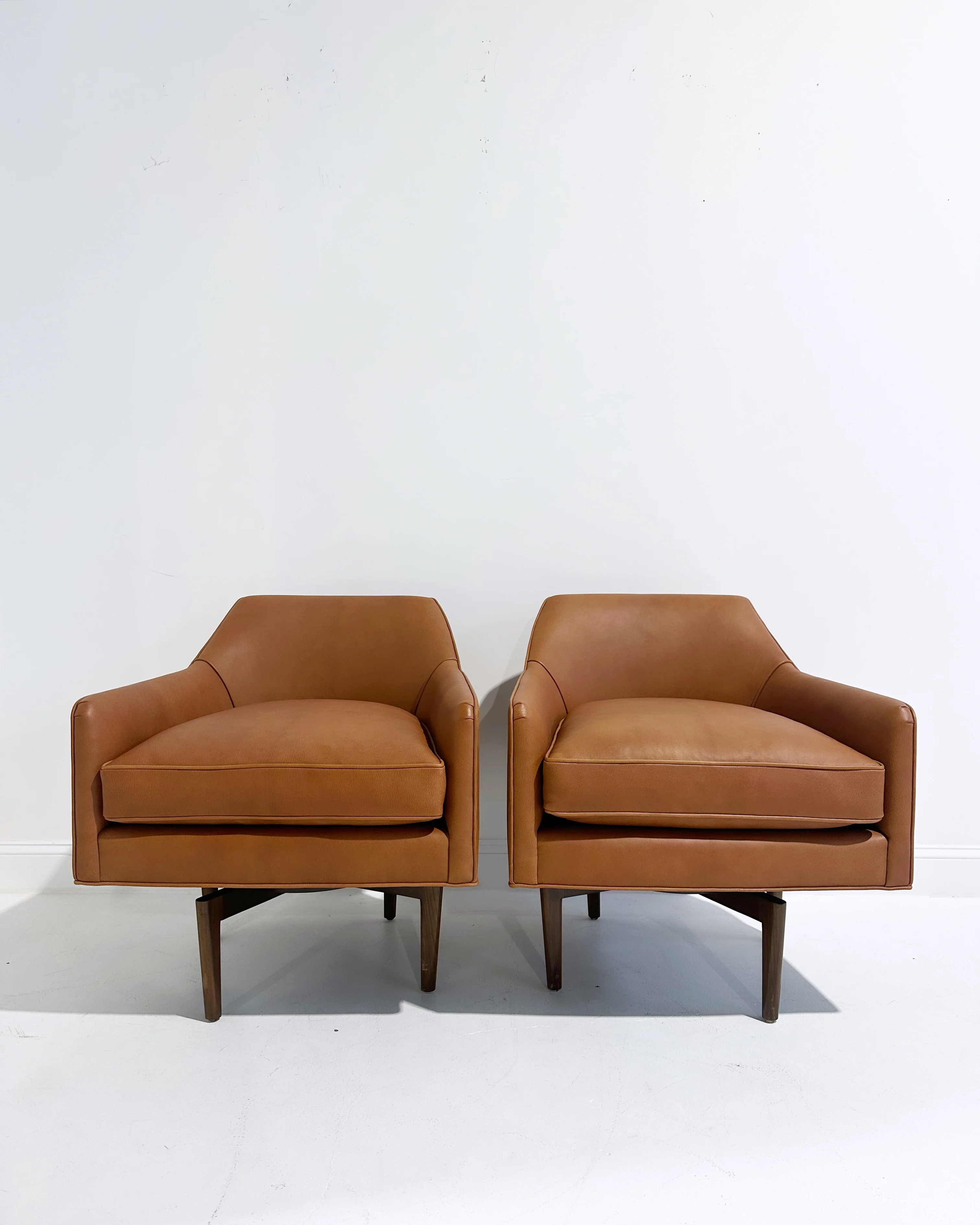 Swivel Chairs in Goatskin Leather, pair - Image 8